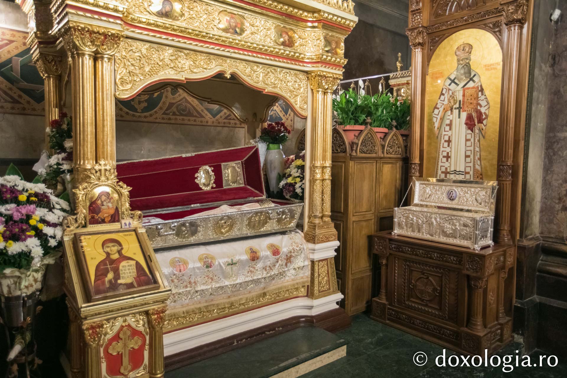 Catedrala Mitropolitană „Sfânta Cuvioasă Parascheva” din laşi