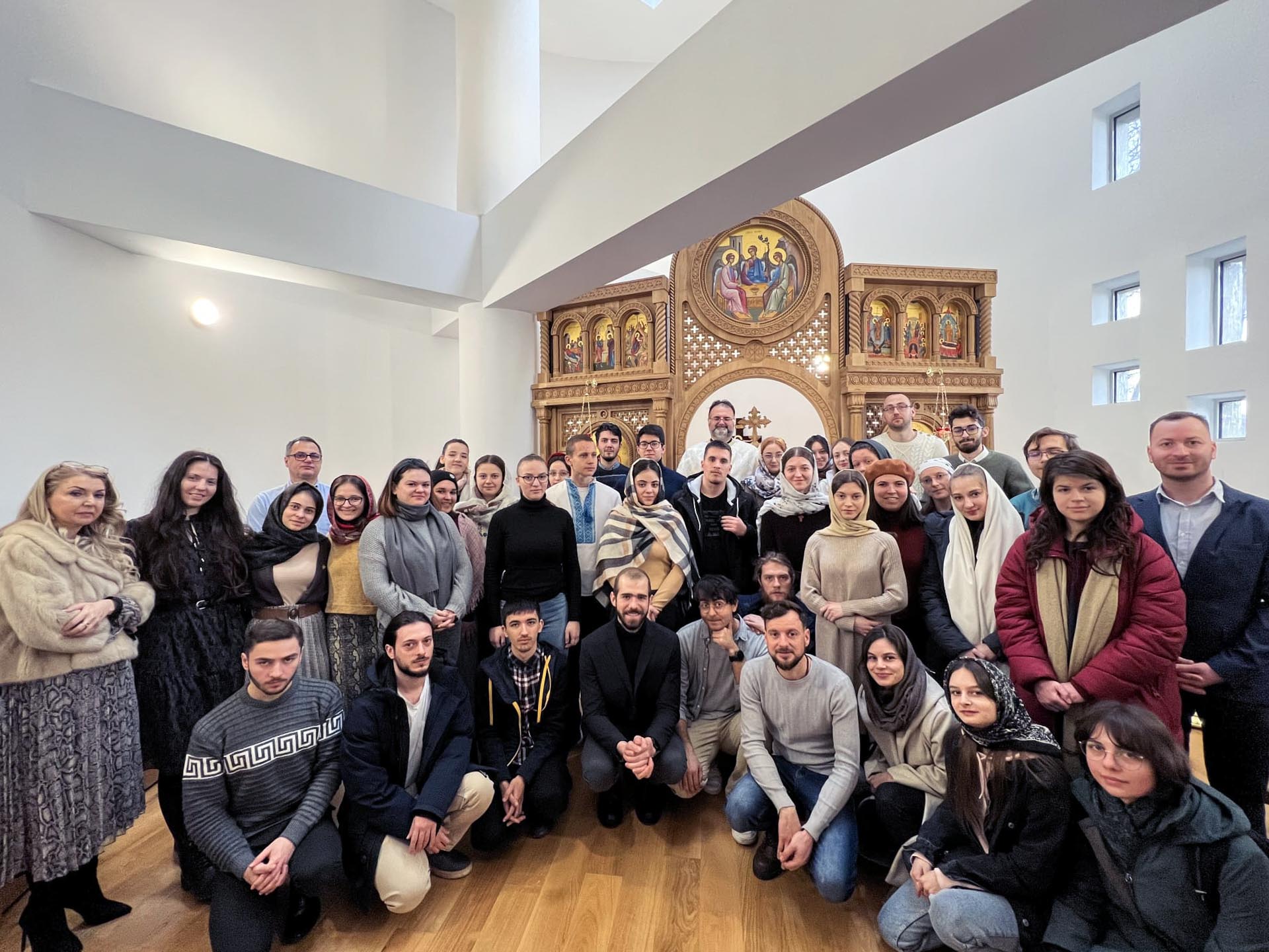 Sfânta Liturghie la Capela studențească „Sfântul Apostol și Evanghelist Luca”