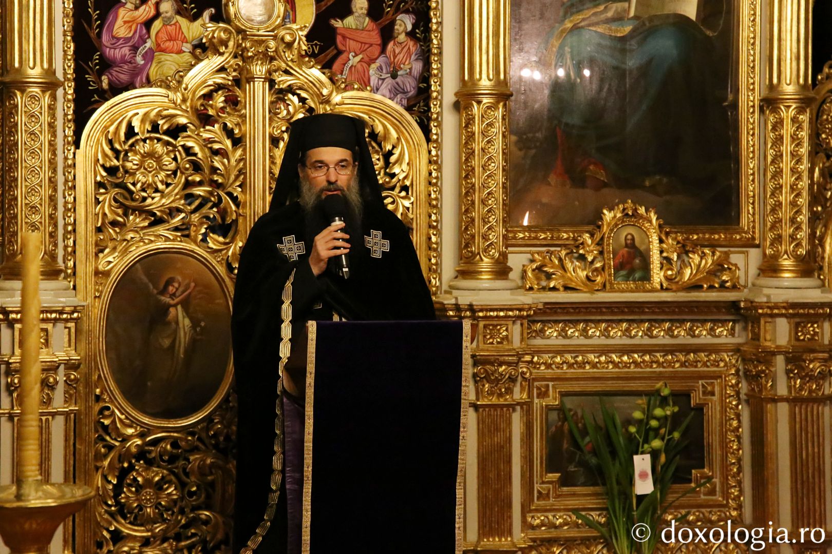 Foto: Flavius Popa Cea de-a doua parte a Canonului, la Catedrala Mitropolitană: „Când spunem «Miluiește-mă, Dumnezeule, miluiește-mă!» cerem mila lui Dumnezeu”