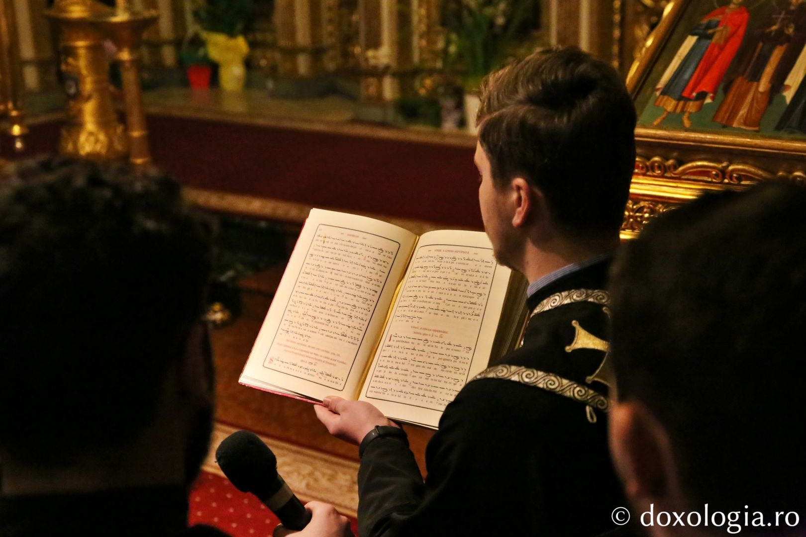 Foto: Flavius Popa Cea de-a doua parte a Canonului, la Catedrala Mitropolitană: „Când spunem «Miluiește-mă, Dumnezeule, miluiește-mă!» cerem mila lui Dumnezeu”
