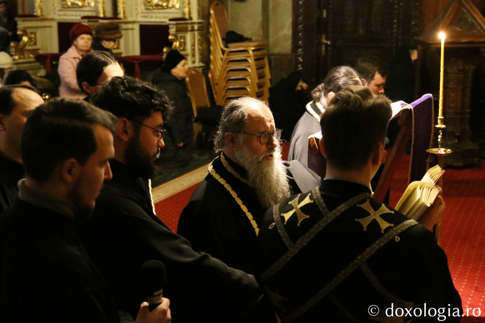 Foto: Flavius Popa Cea de-a doua parte a Canonului, la Catedrala Mitropolitană: „Când spunem «Miluiește-mă, Dumnezeule, miluiește-mă!» cerem mila lui Dumnezeu”
