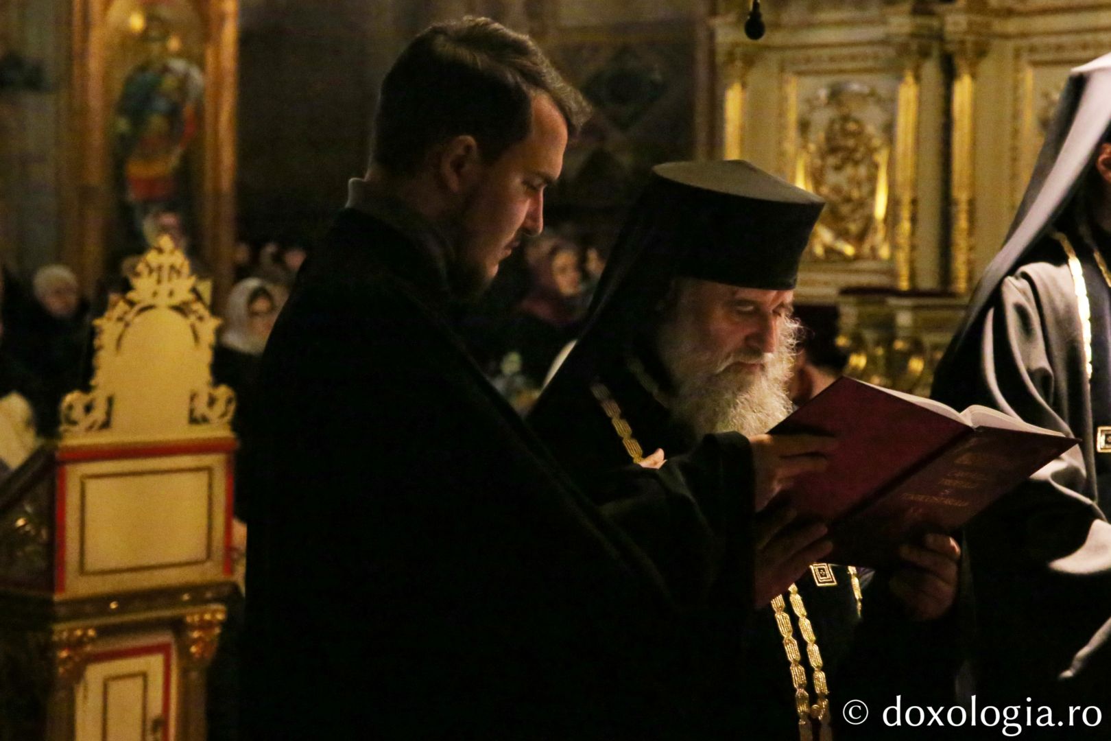Foto: Flavius Popa Cea de-a doua parte a Canonului, la Catedrala Mitropolitană: „Când spunem «Miluiește-mă, Dumnezeule, miluiește-mă!» cerem mila lui Dumnezeu”