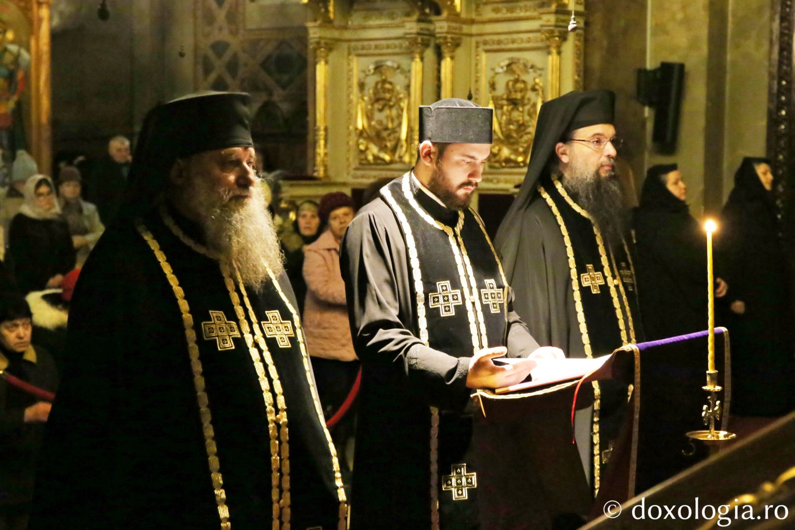 Foto: Flavius Popa Cea de-a doua parte a Canonului, la Catedrala Mitropolitană: „Când spunem «Miluiește-mă, Dumnezeule, miluiește-mă!» cerem mila lui Dumnezeu”