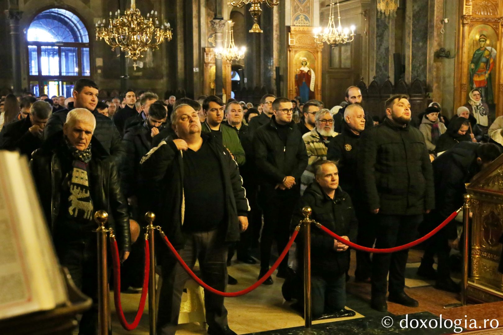 Foto: Flavius Popa Cea de-a doua parte a Canonului, la Catedrala Mitropolitană: „Când spunem «Miluiește-mă, Dumnezeule, miluiește-mă!» cerem mila lui Dumnezeu”