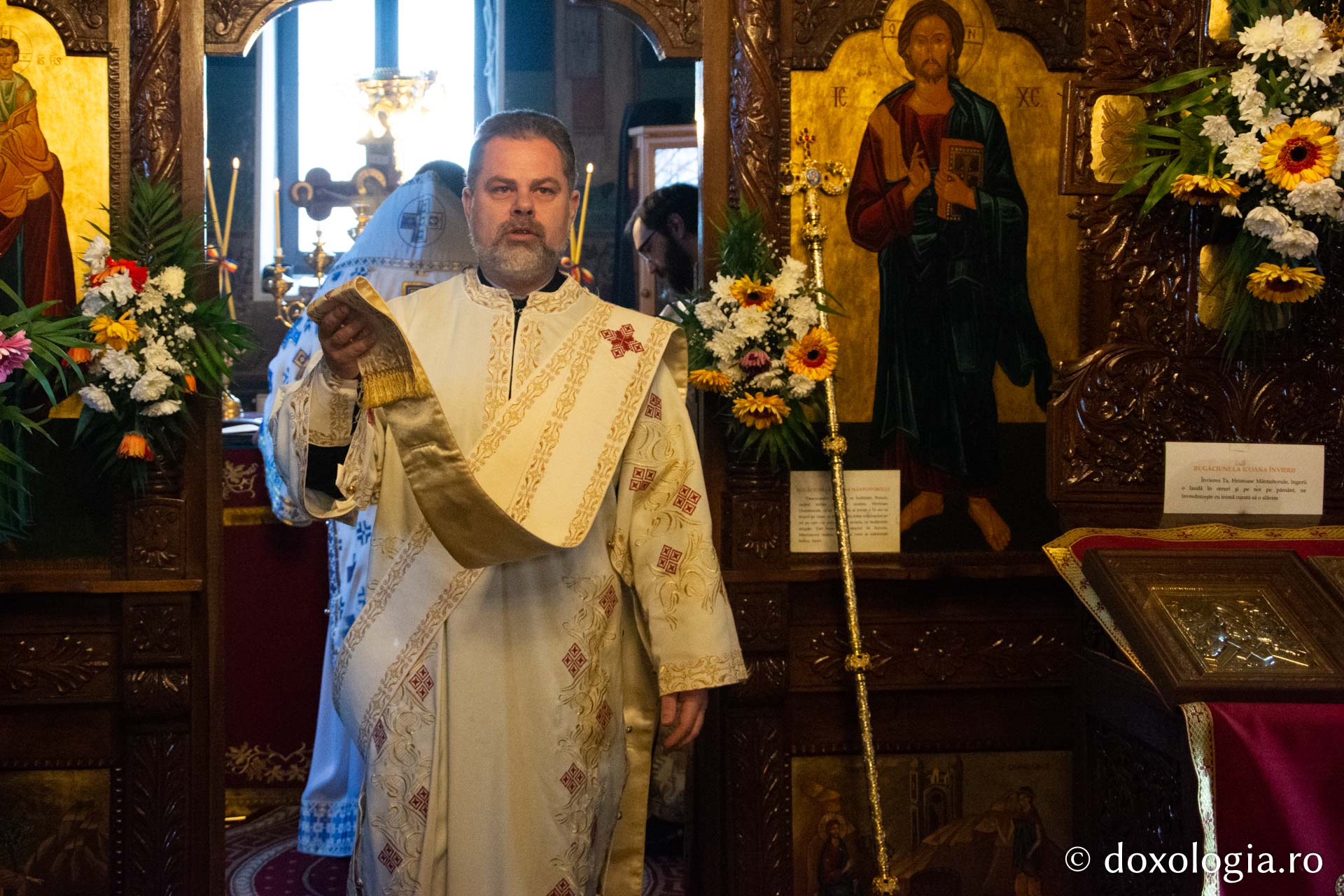 Slujire arhierească la Tătăruși-Uda: Parohia are, începând de astăzi, un nou preot paroh