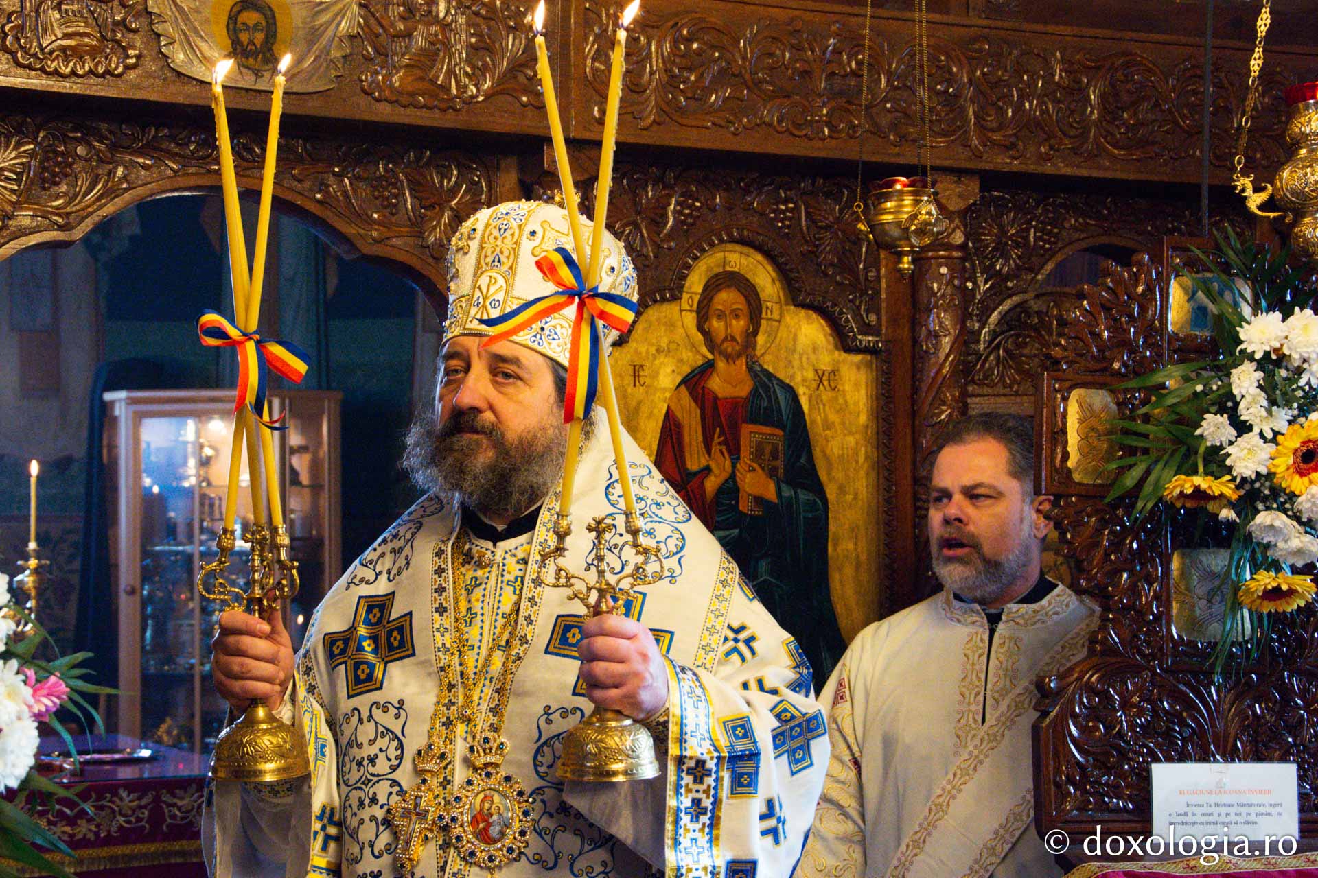 Slujire arhierească la Tătăruși-Uda: Parohia are, începând de astăzi, un nou preot paroh