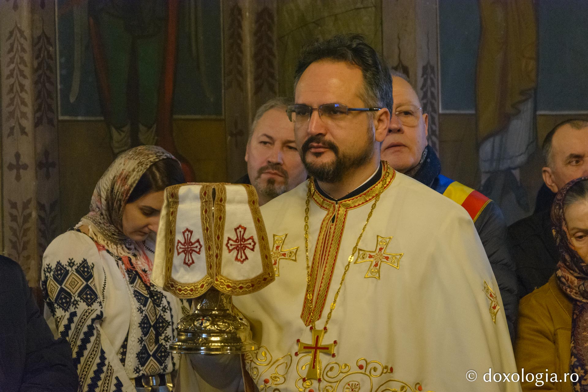 Slujire arhierească la Tătăruși-Uda: Parohia are, începând de astăzi, un nou preot paroh