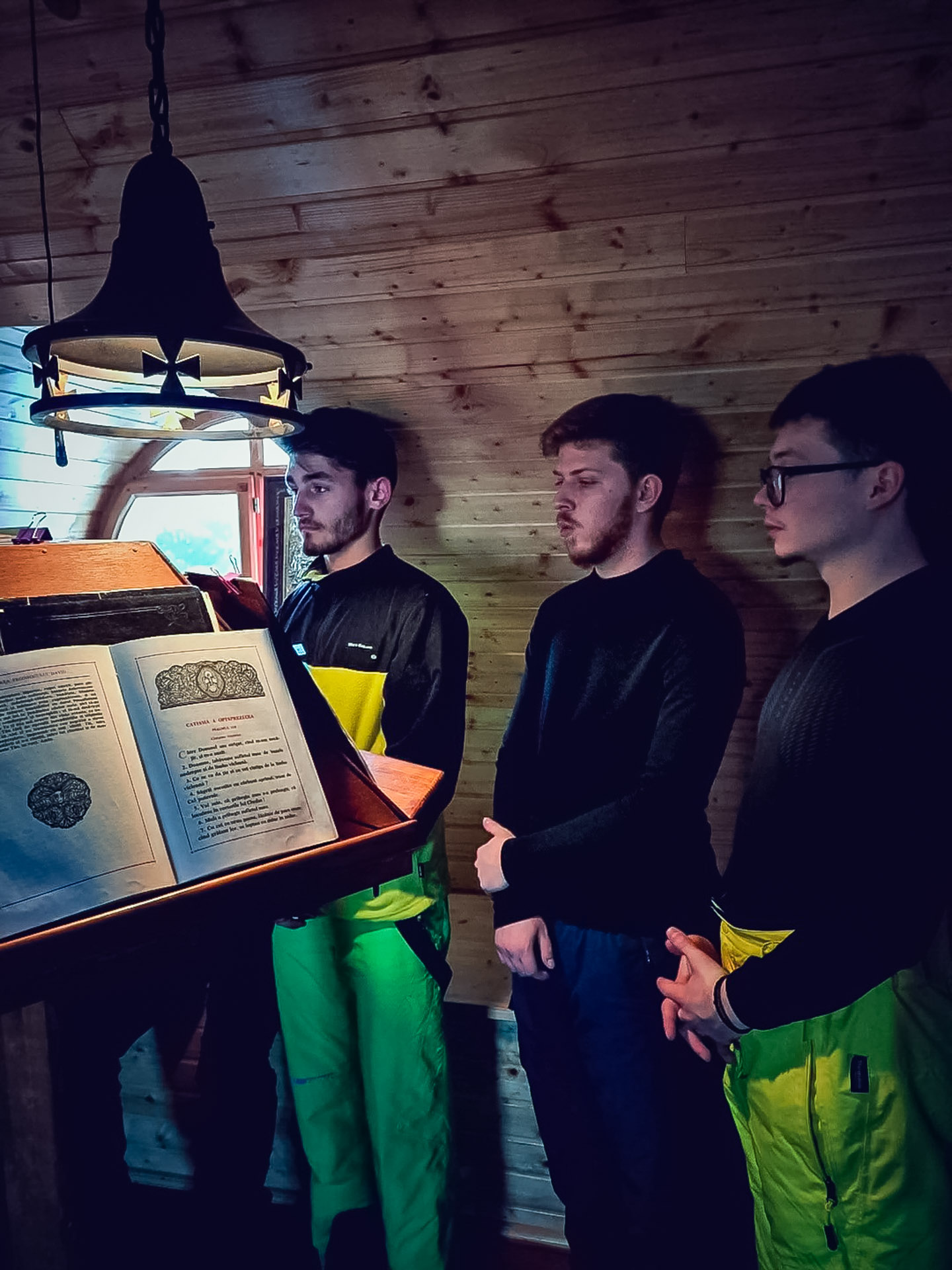 Tabără de iarnă organizată de ASCOR Alba Iulia la Mănăstirea Oașa