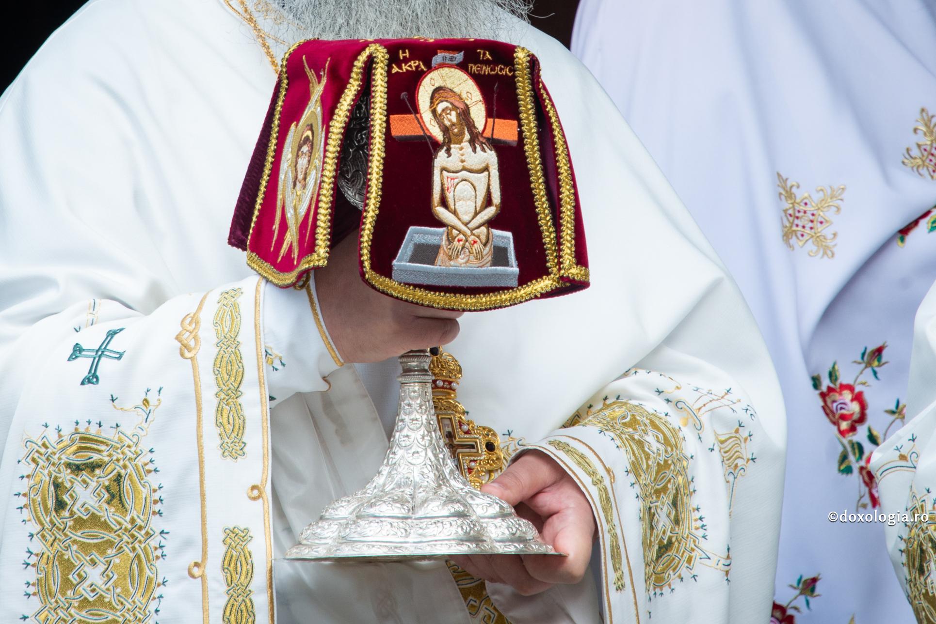 Foto: Oana Nechifor Războiul din jurul Sfântului Potir