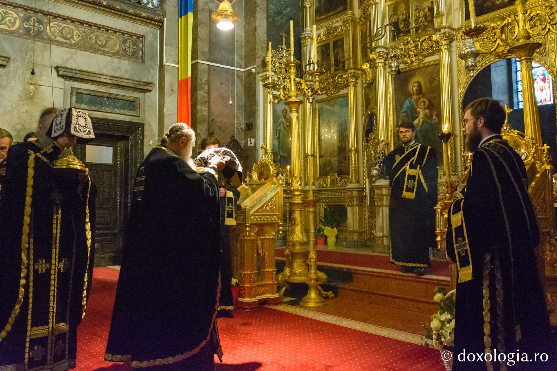 Prima Sfântă Liturghie a Darurilor din acest post, la Catedrala Mitropolitană din Iași