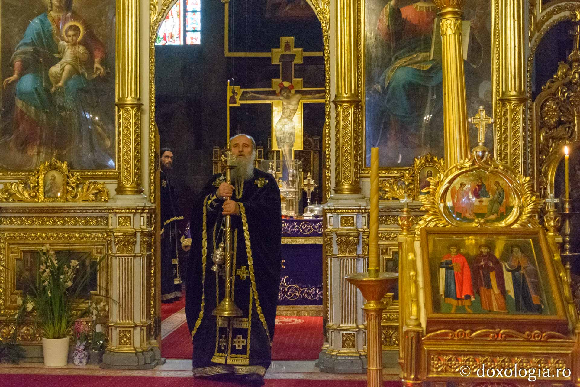 Prima Sfântă Liturghie a Darurilor din acest post, la Catedrala Mitropolitană din Iași