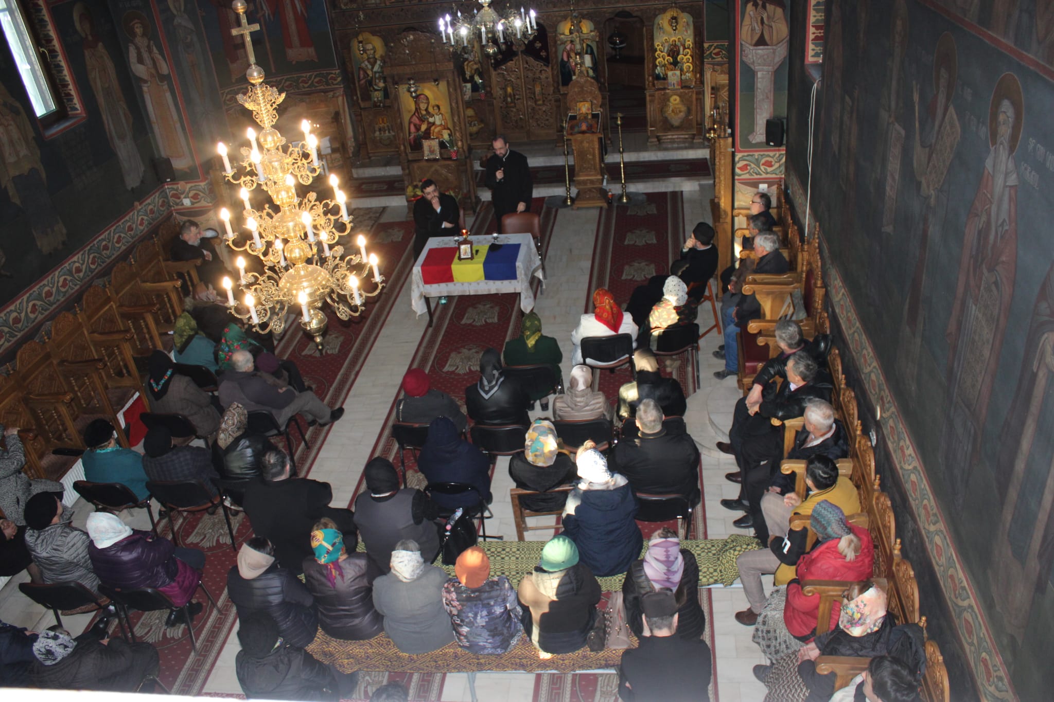 Discuții despre adicții cu credincioșii de la Parohia ieșeană Buznea