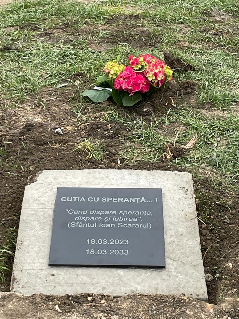 Parohia „Sfântul Nicolae” din Tăutești, un loc plin de viață: S-au plantat peste 700 de copaci