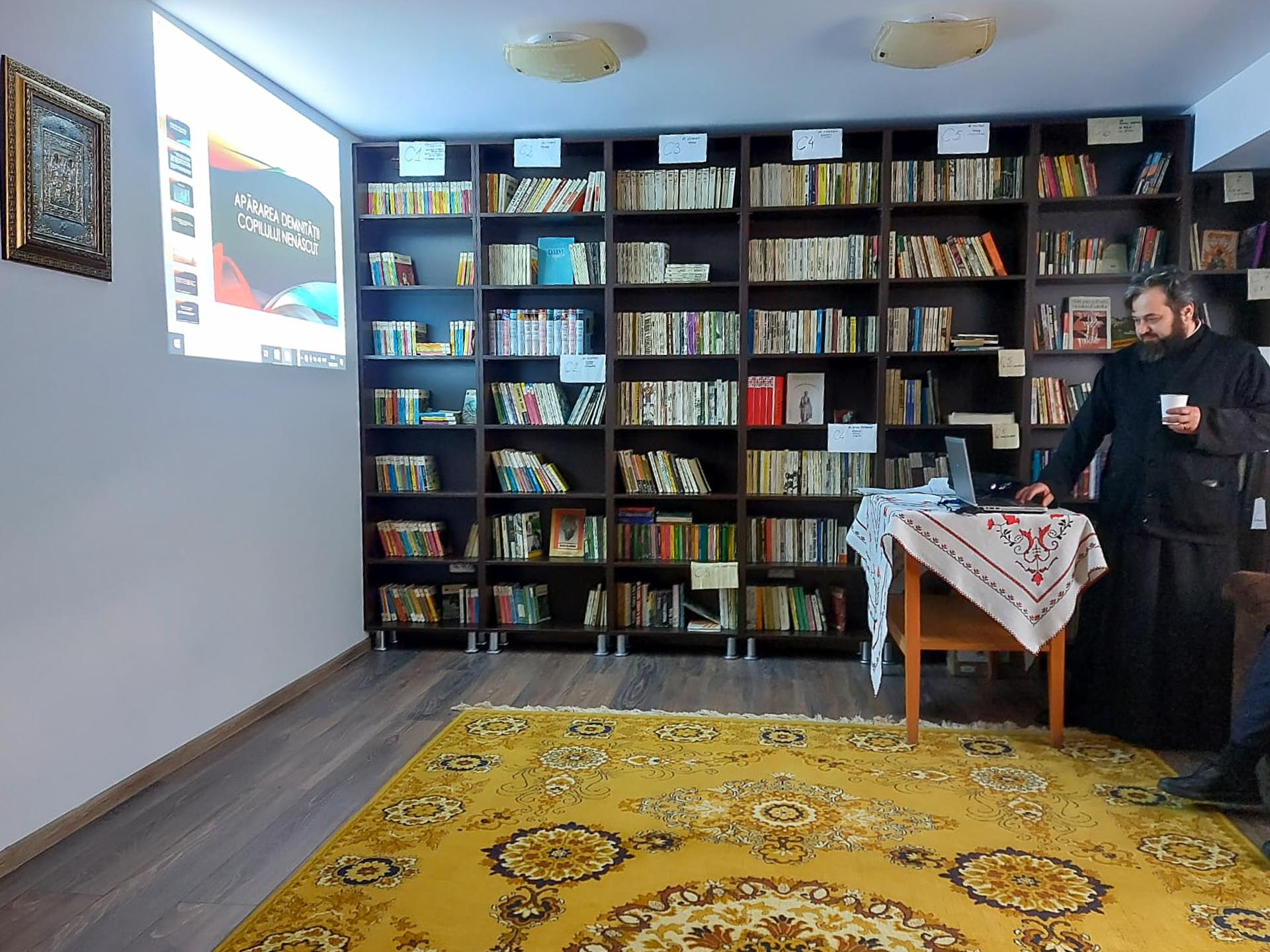 Prima întâlnire a preoților din Cercul Misionar „Sfântul Voievod Ștefan cel Mare” Prima întâlnire a preoților din Cercul Misionar „Sfântul Voievod Ștefan cel Mare”
