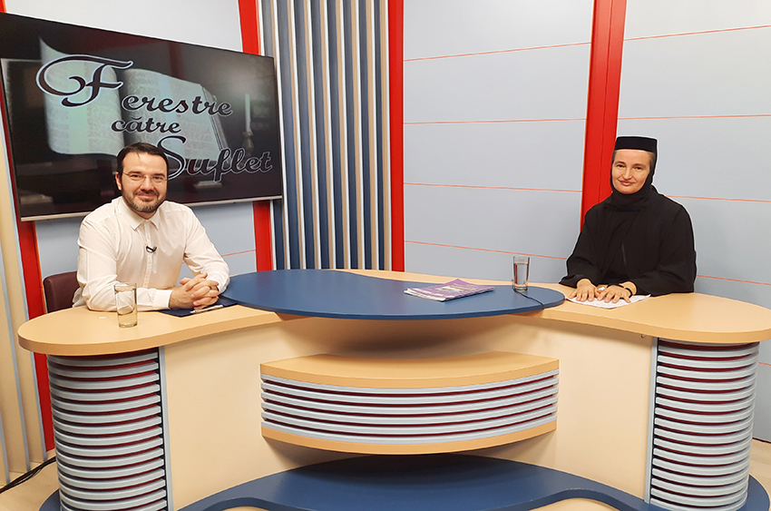 (Video) Monahia Dionisia Șchiopu: Bobocii cresc și înfloresc la „Grădina de copii” a episcopului Melchisedec