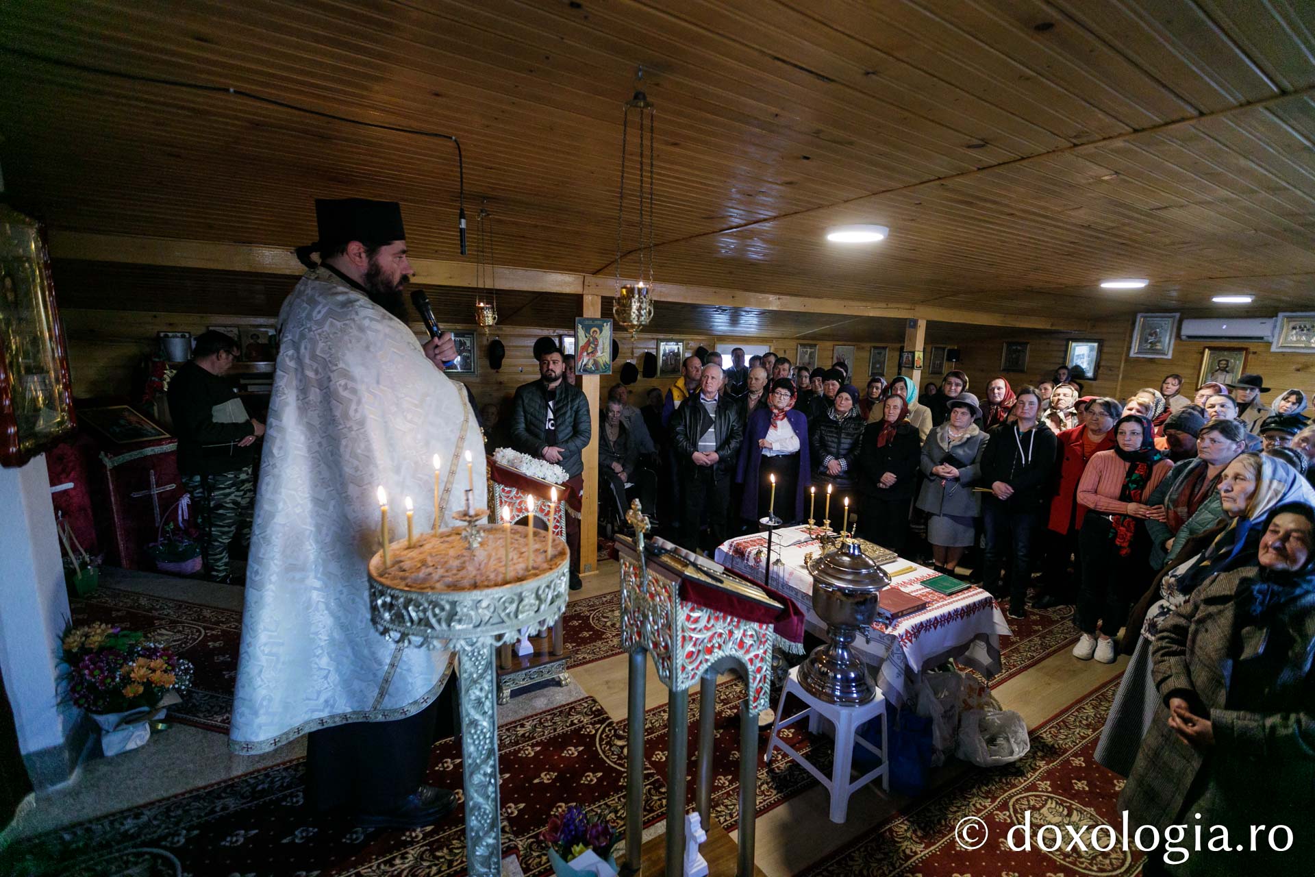 Seară duhovnicească la Parohia Voinești II