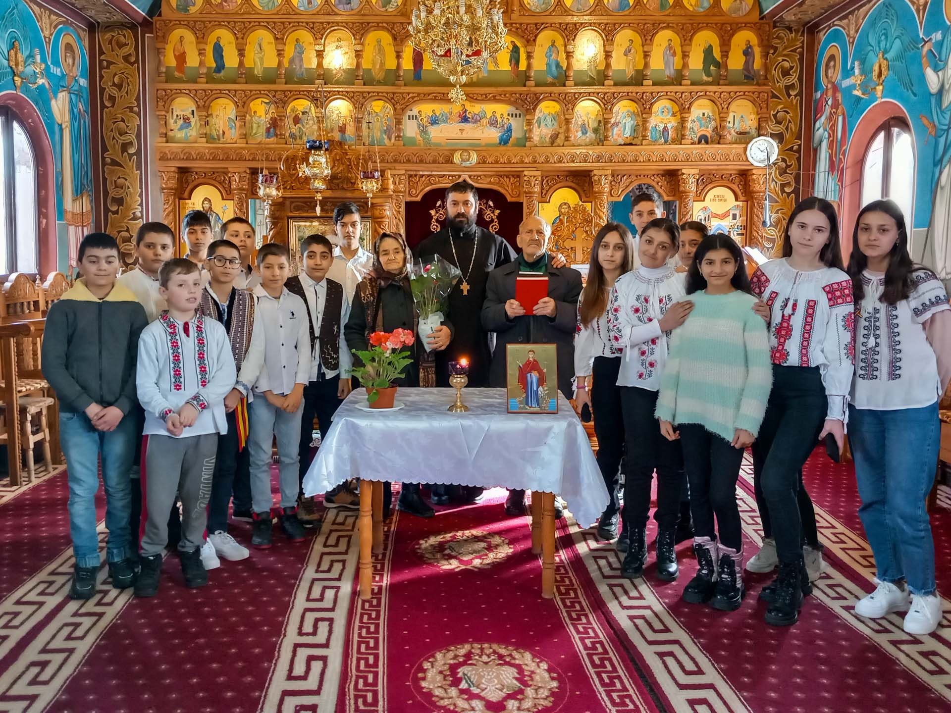 Proiect catehetic: „Tineri și vârstnici să laude numele Domnului” la Parohia Humosu