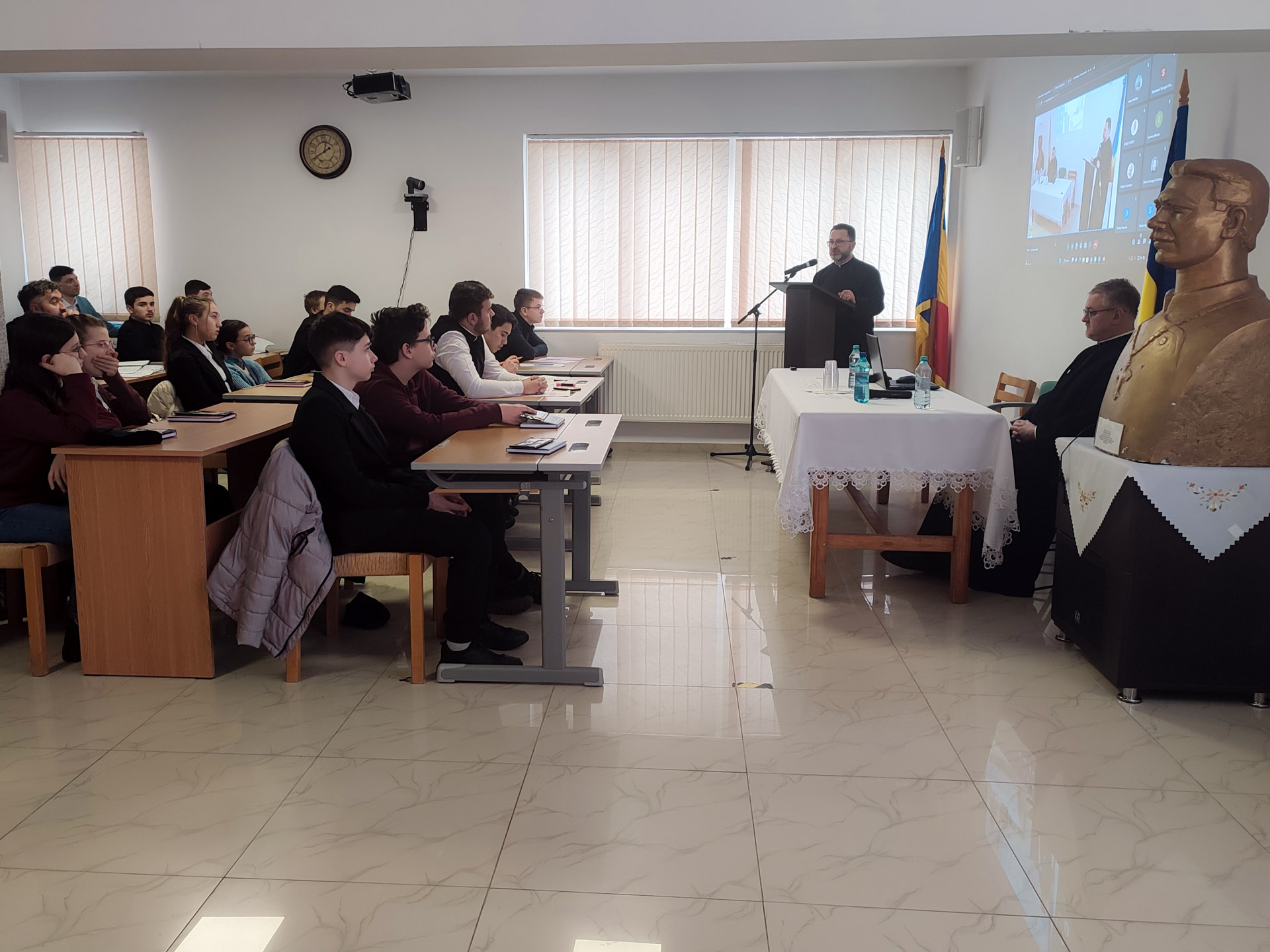 Simpozion județean la Seminarul Teologic „Sfântul Ioan Iacob” din Dorohoi