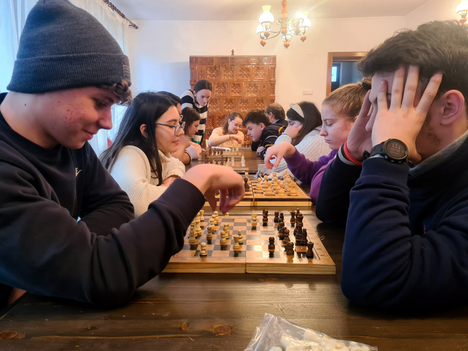 Tabără de iarnă, organizată de „Prietenii Sfinților Trei Ierarhi”