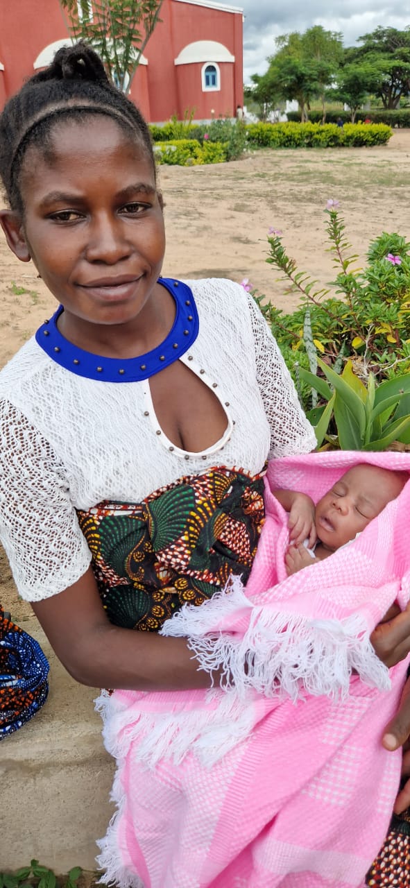 105 botezuri în cadrul Centrului Misionar din Kidamali