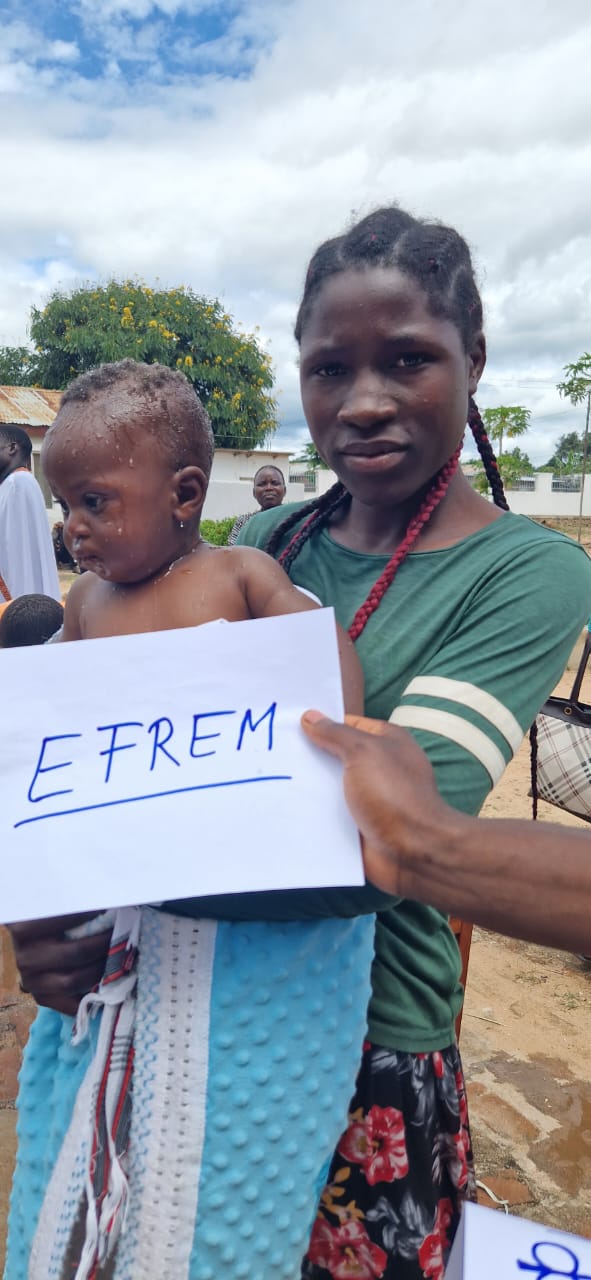 105 botezuri în cadrul Centrului Misionar din Kidamali