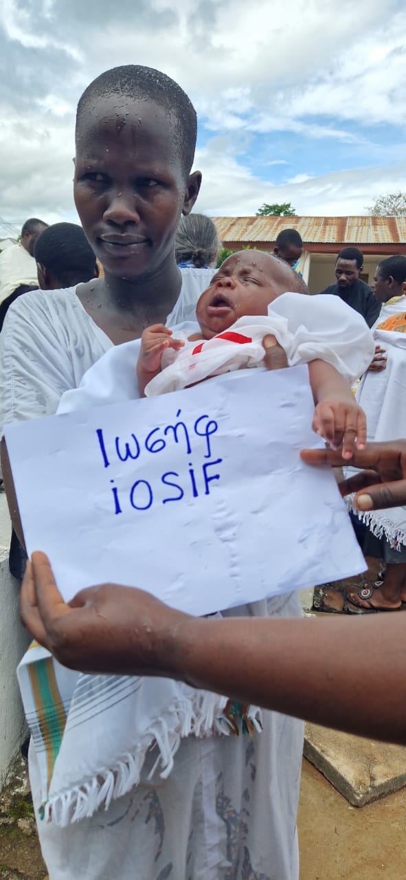 105 botezuri în cadrul Centrului Misionar din Kidamali