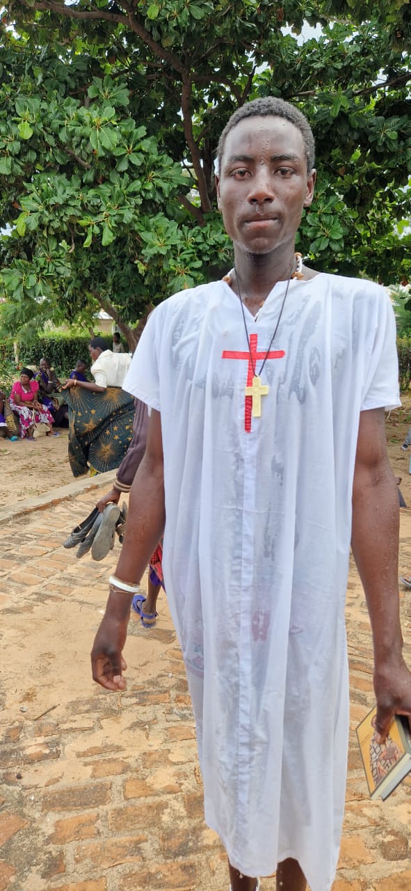 105 botezuri în cadrul Centrului Misionar din Kidamali