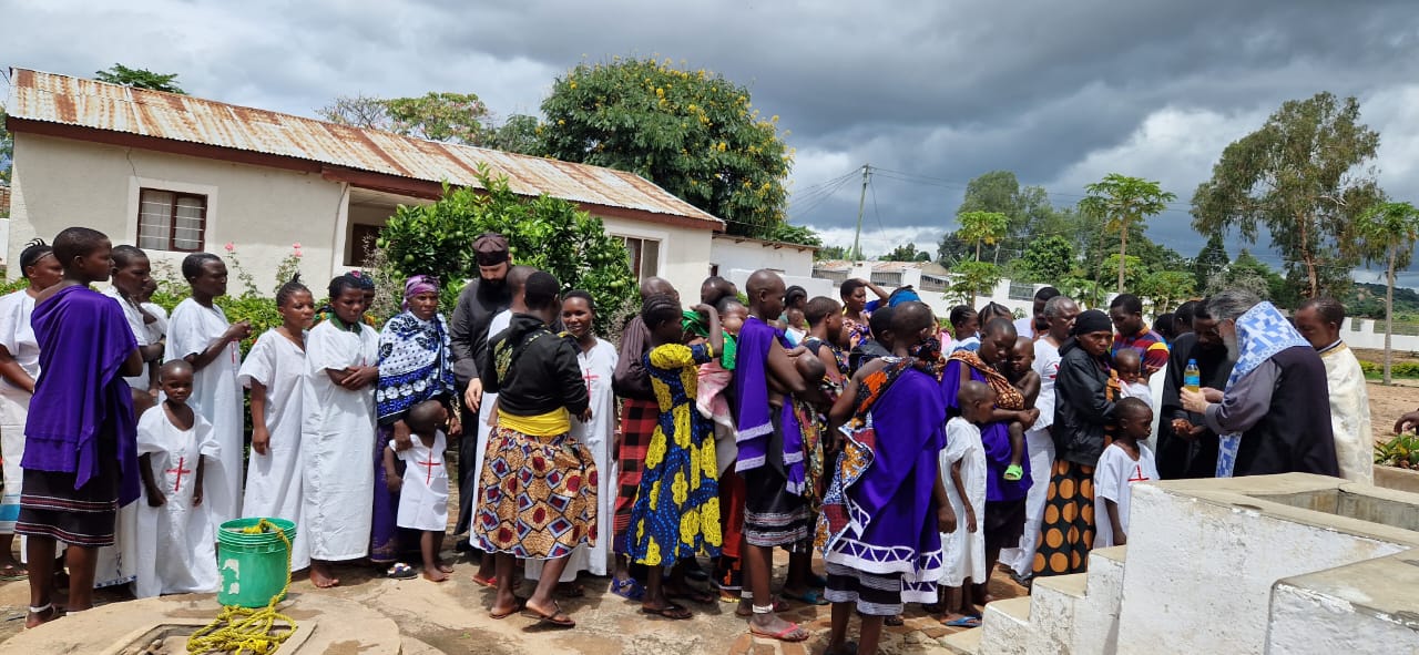 105 botezuri în cadrul Centrului Misionar din Kidamali 105 botezuri în cadrul Centrului Misionar din Kidamali