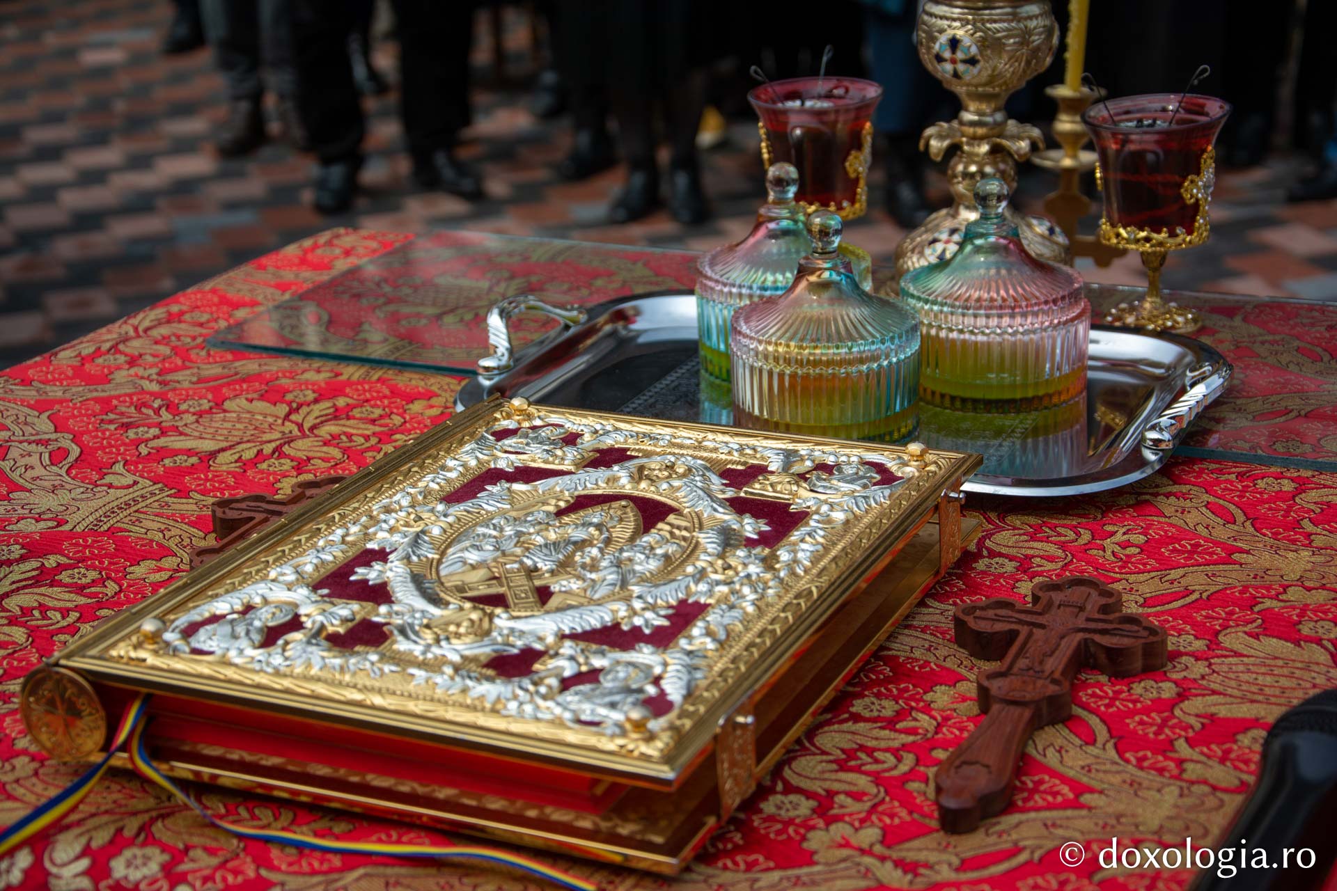 IPS Teofan a sfințit Centrul de zi pentru persoane vârstnice din Bălțătești