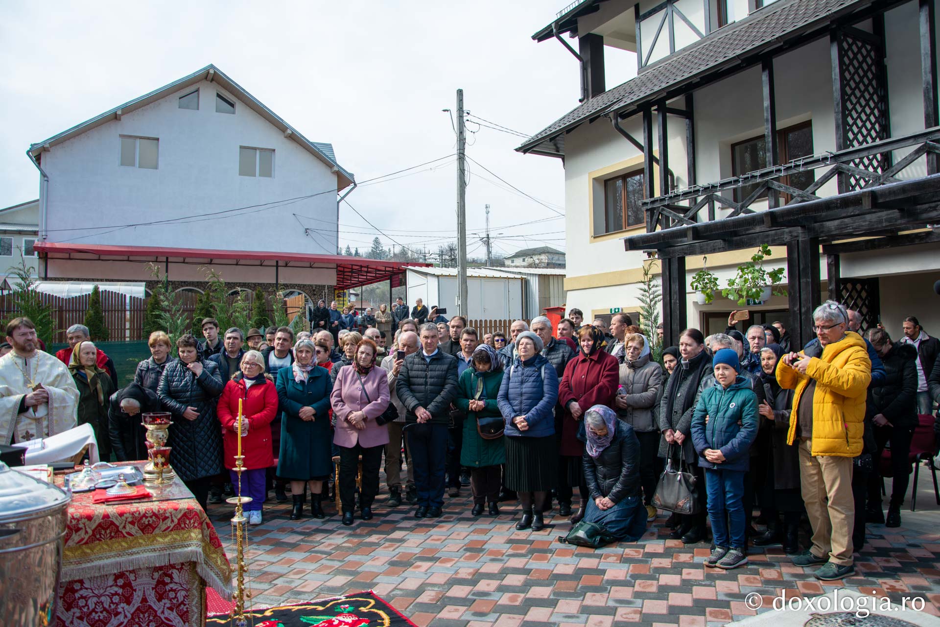 IPS Teofan a sfințit Centrul de zi pentru persoane vârstnice din Bălțătești