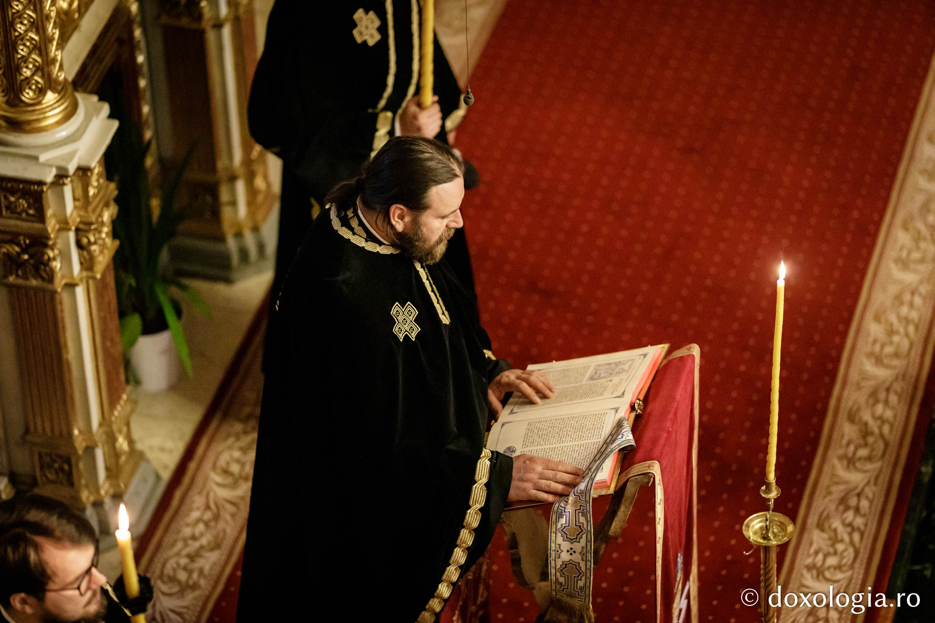 Denia celor 12 Evanghelii, la Catedrala Mitropolitană din Iași