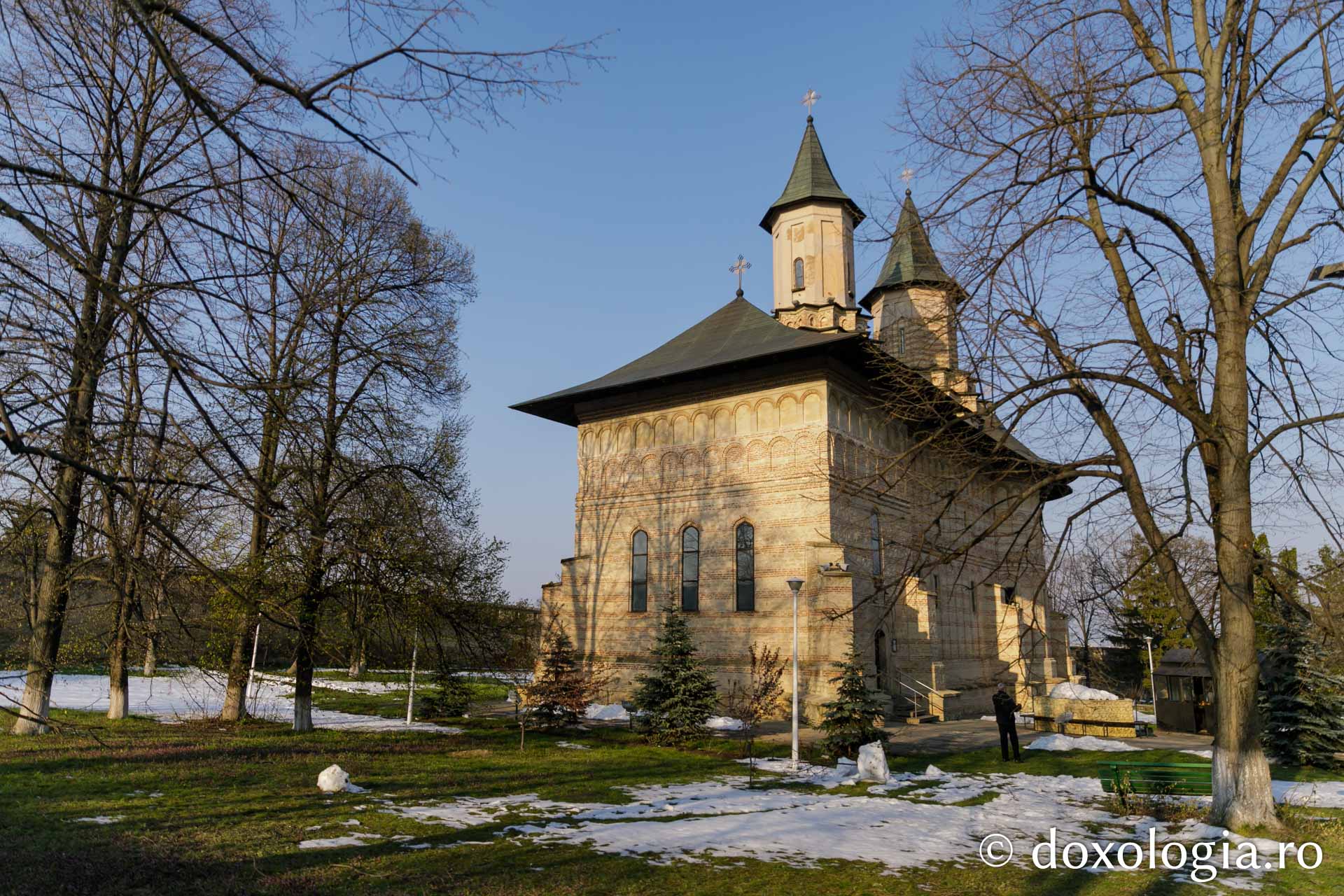 (Foto) Denia din Sfânta și Marea Luni la Mănăstirea Galata (Foto) Denia din Sfânta și Marea Luni la Mănăstirea Galata