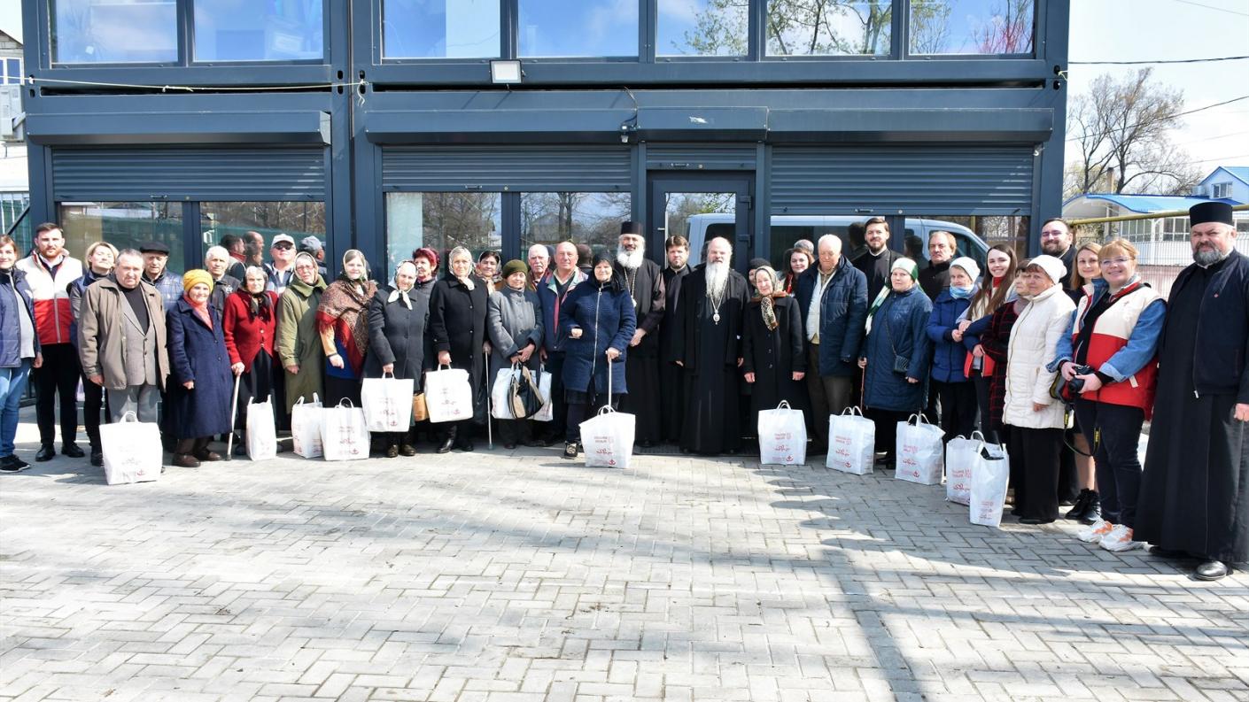 Campania „Împreună aducem Lumină în suflete”, a Episcopiei Hușilor, a ajuns în Basarabia