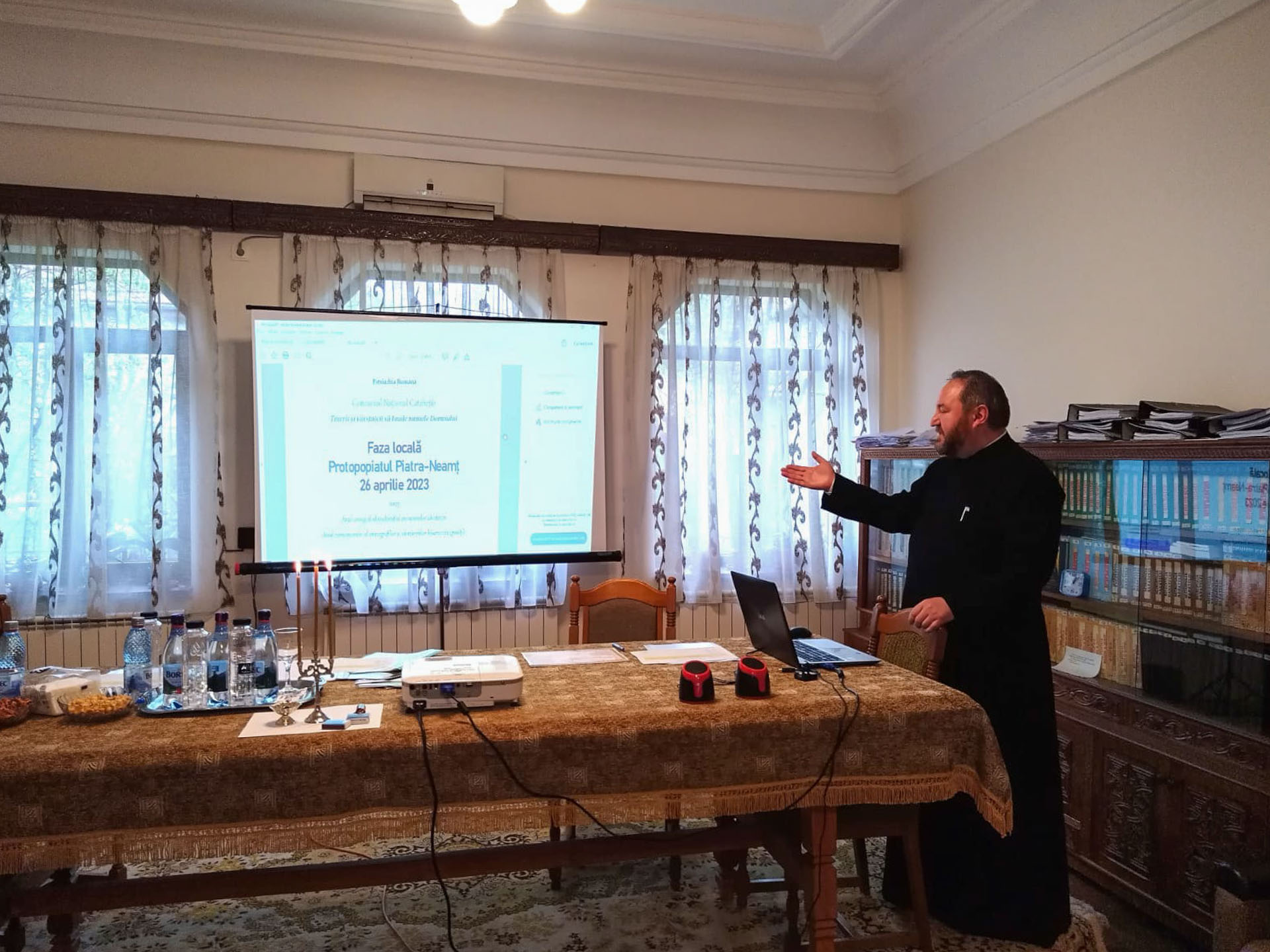 La Piatra Neamț a avut loc etapa locală a Concursului Național Catehetic „Tinerii şi vârstnicii să laude numele Domnului”