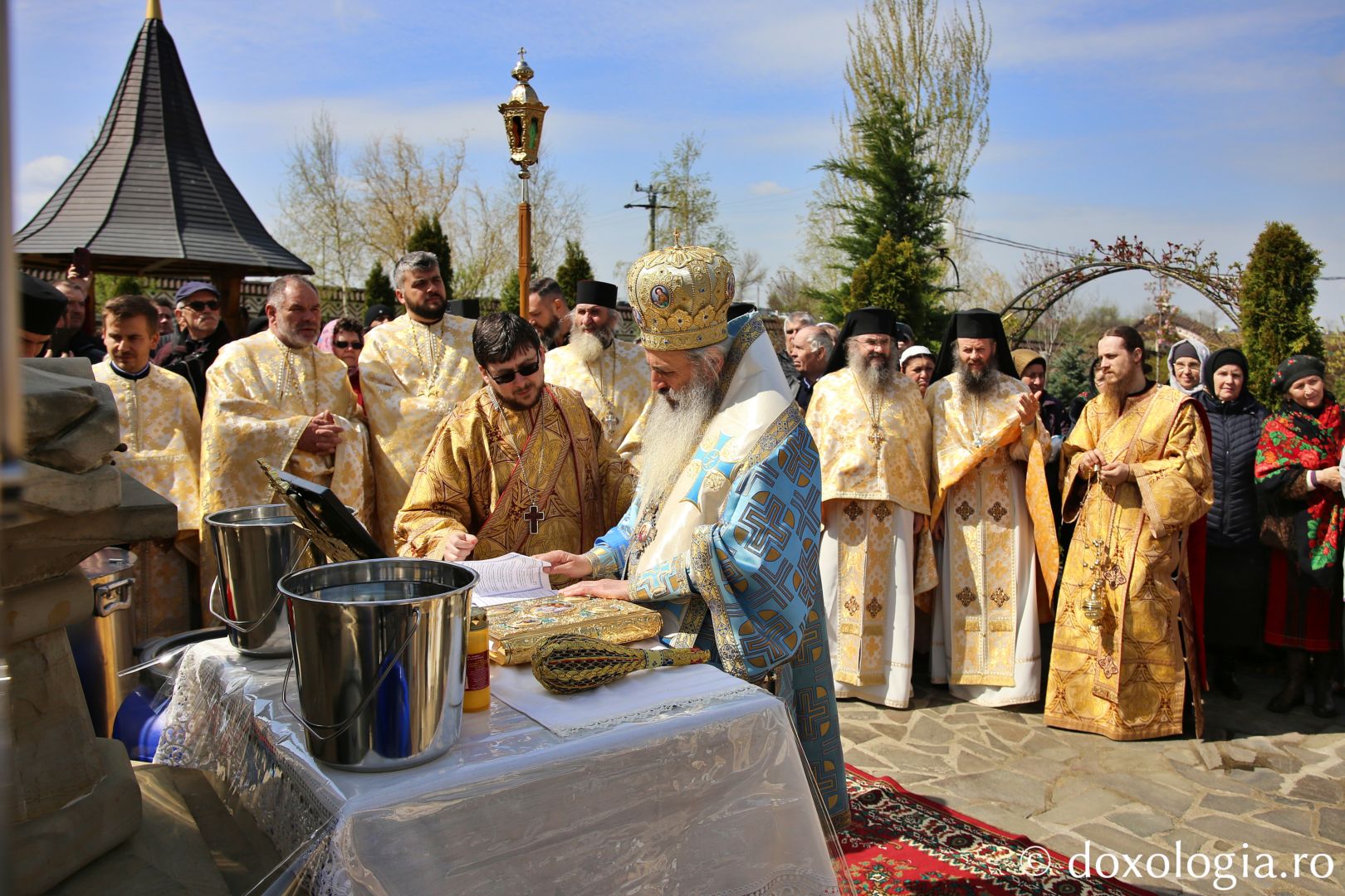 Sărbătoare la Botoșani: Binecuvântarea Izvorului Tămăduirii la Mănăstirea Zosin