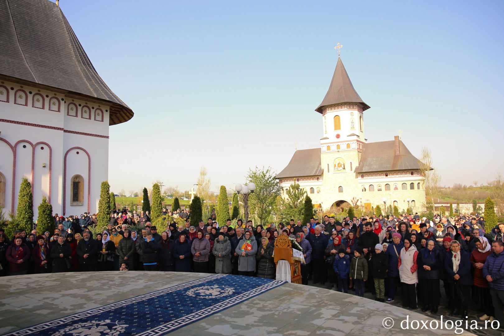 Sărbătoare la Botoșani: Binecuvântarea Izvorului Tămăduirii la Mănăstirea Zosin
