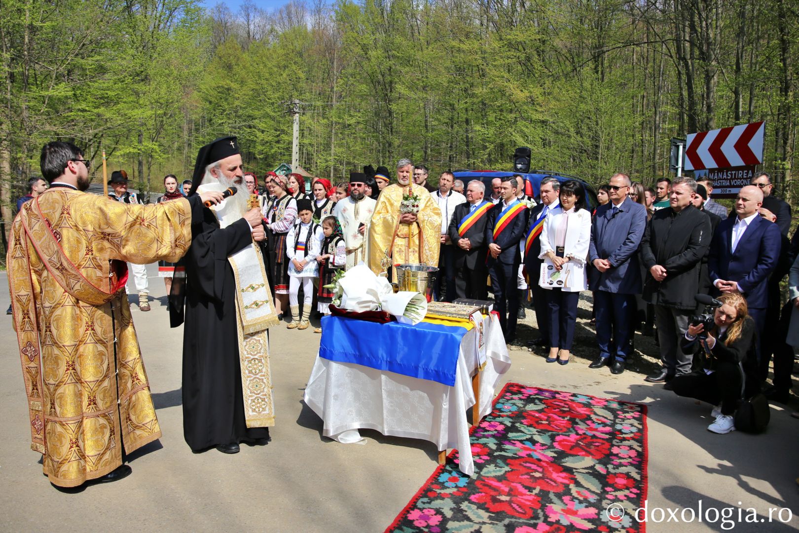 Sărbătoare la Botoșani: Binecuvântarea Izvorului Tămăduirii la Mănăstirea Zosin