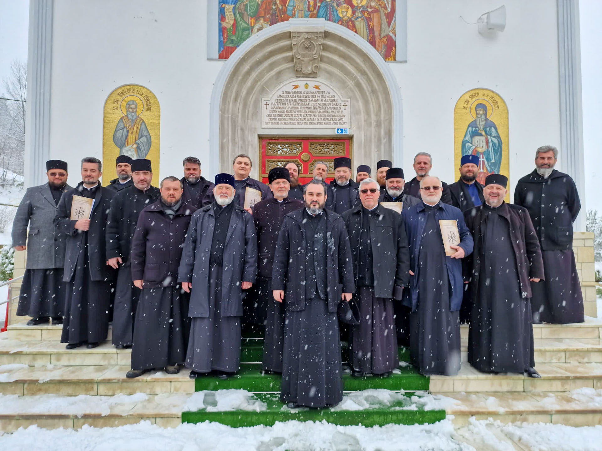 Coordonatorii de cercuri misionare s-au întâlnit la Mănăstirea Miclăușeni și la Mănăstirea Pângărați Coordonatorii de cercuri misionare s-au întâlnit la Mănăstirea Miclăușeni și la Mănăstirea Pângărați