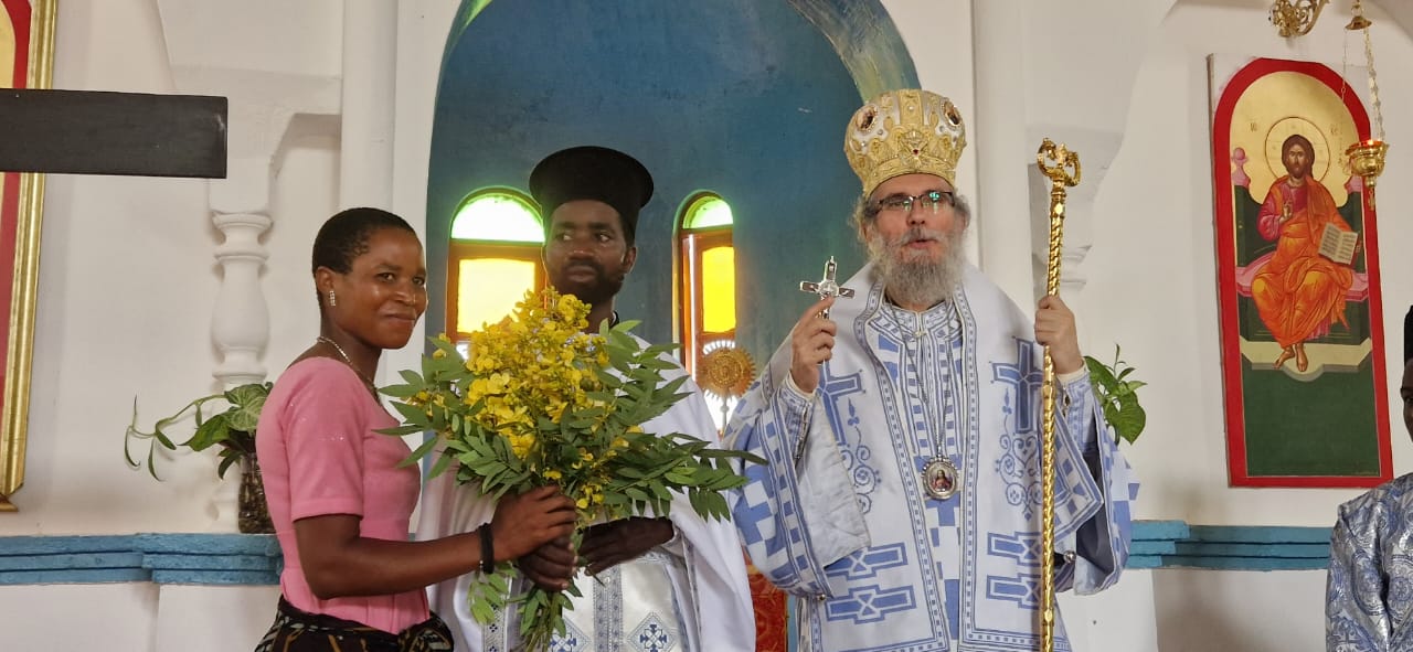Un nou preot în parohia cu hramul Izvorul Tămăduirii din satul Nyamahana