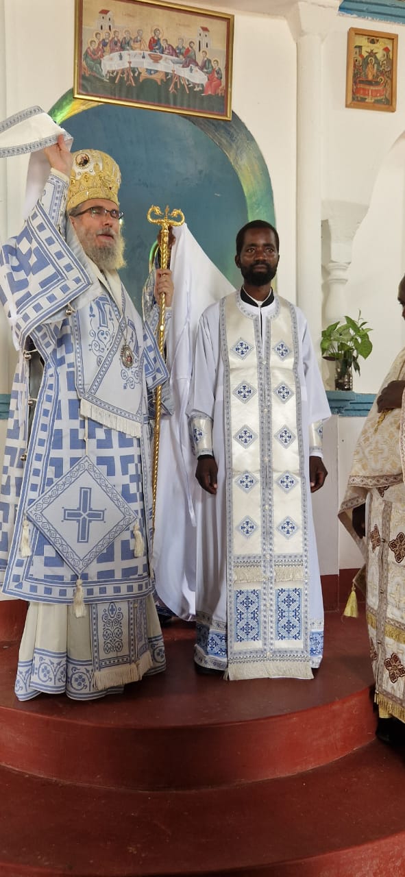 Un nou preot în parohia cu hramul Izvorul Tămăduirii din satul Nyamahana