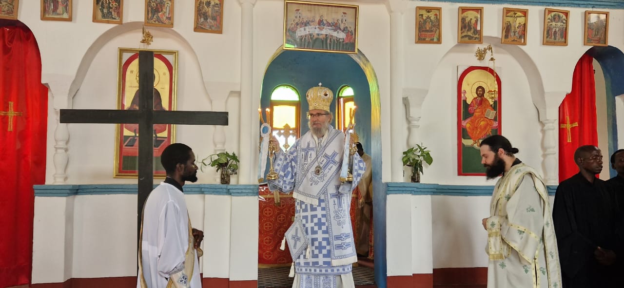 Un nou preot în parohia cu hramul Izvorul Tămăduirii din satul Nyamahana