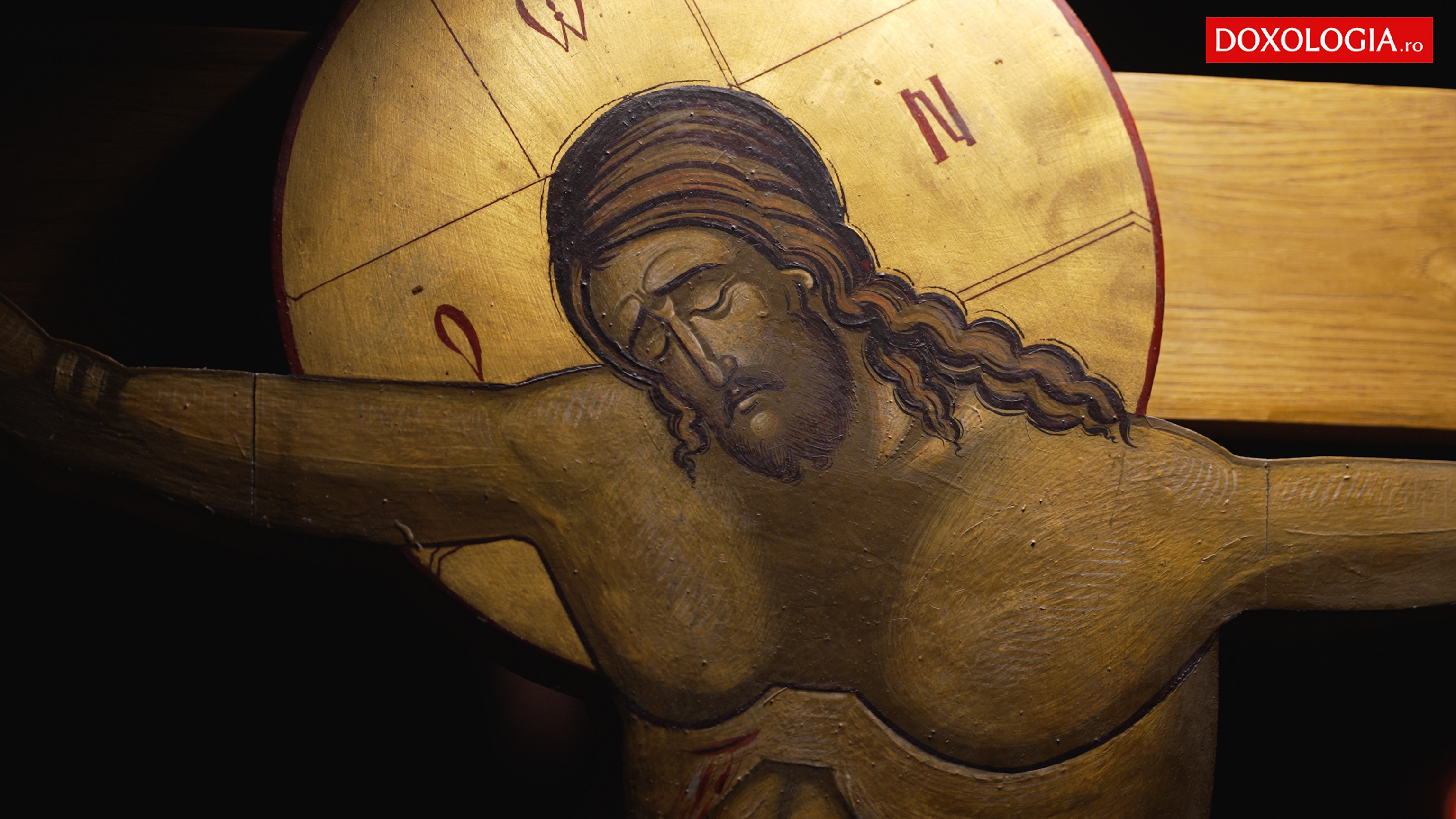 (Video) Denia celor 12 Evanghelii la Mănăstirea Bistrița (Neamț)