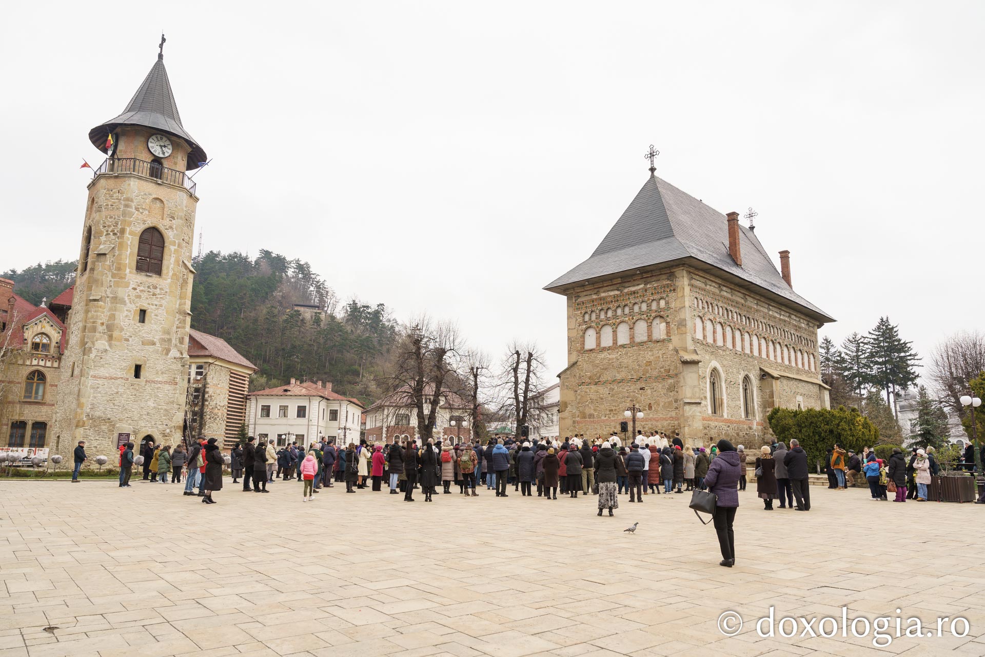 Mii de ieșeni la Procesiunea tradițională de Florii