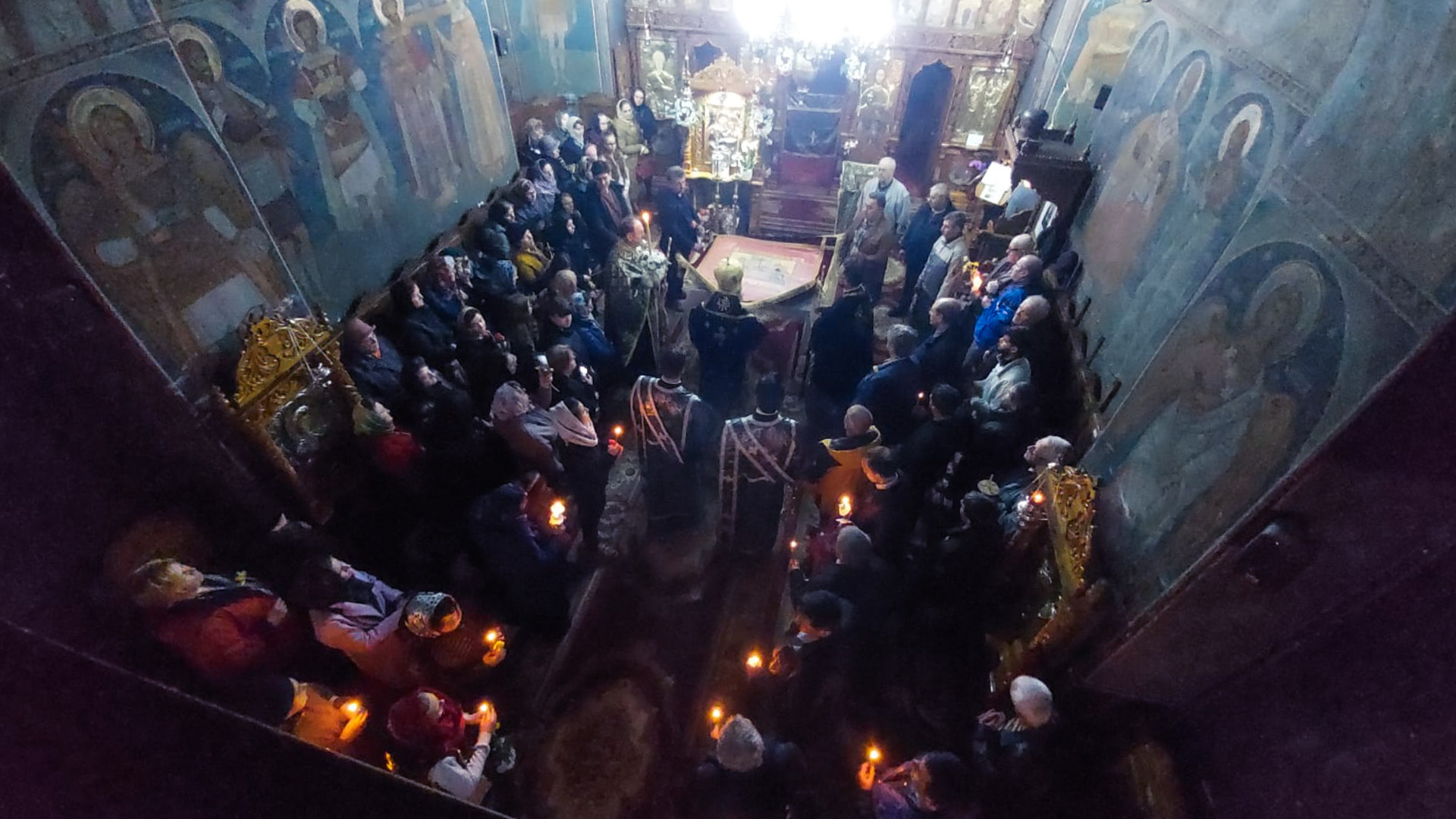 PS Nichifor a slujit Denia Prohodului Domnului la Parohia „Sfinții Arhangheli Mihail și Gavriil” din Pașcani