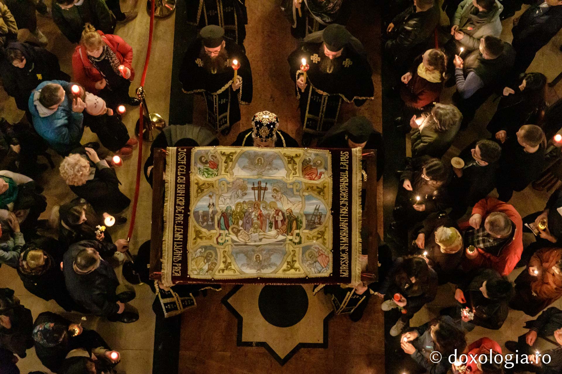Denia Prohodului Domnului Hristos, la Catedrala Mitropolitană din Iași
