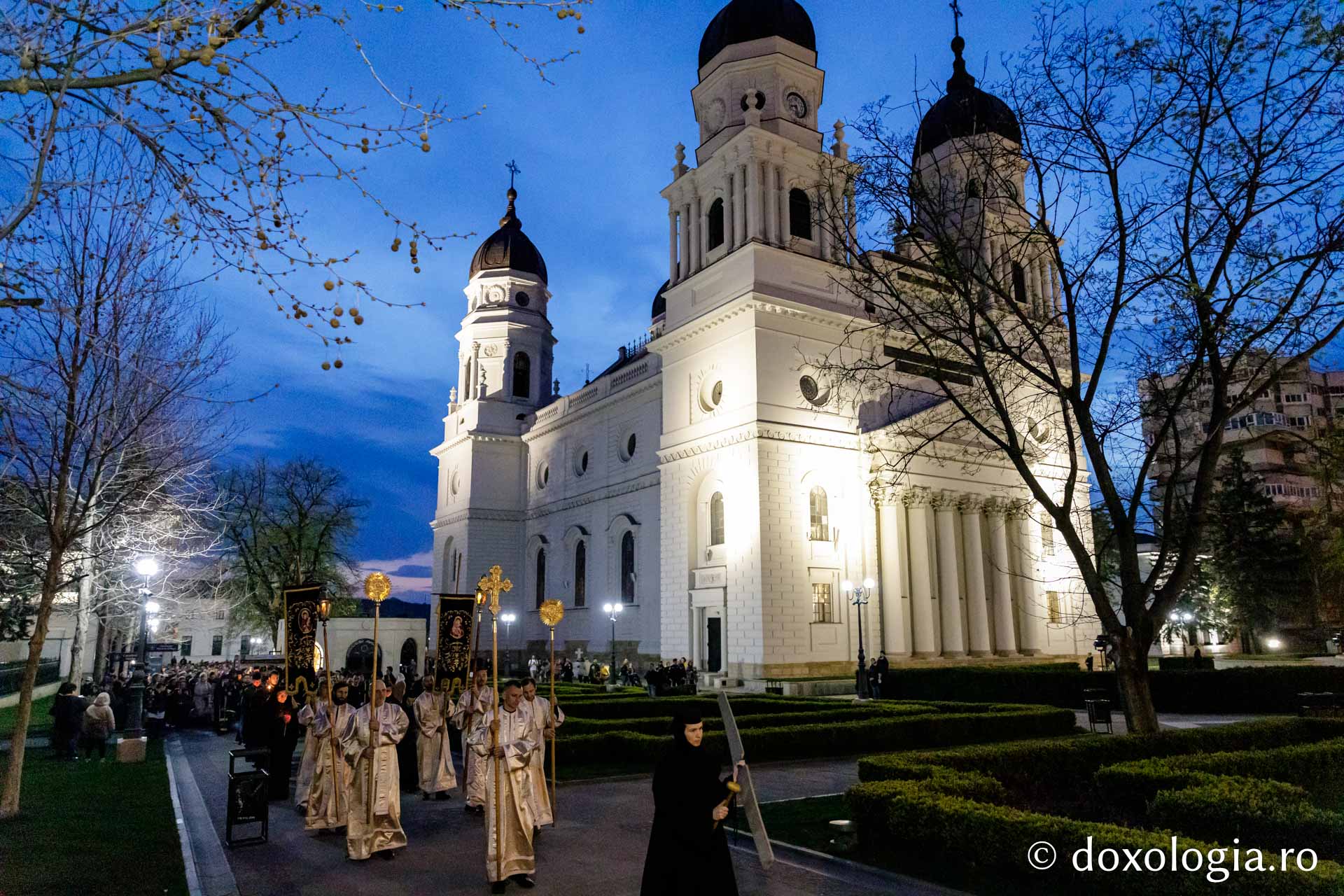 Denia Prohodului Domnului Hristos, la Catedrala Mitropolitană din Iași