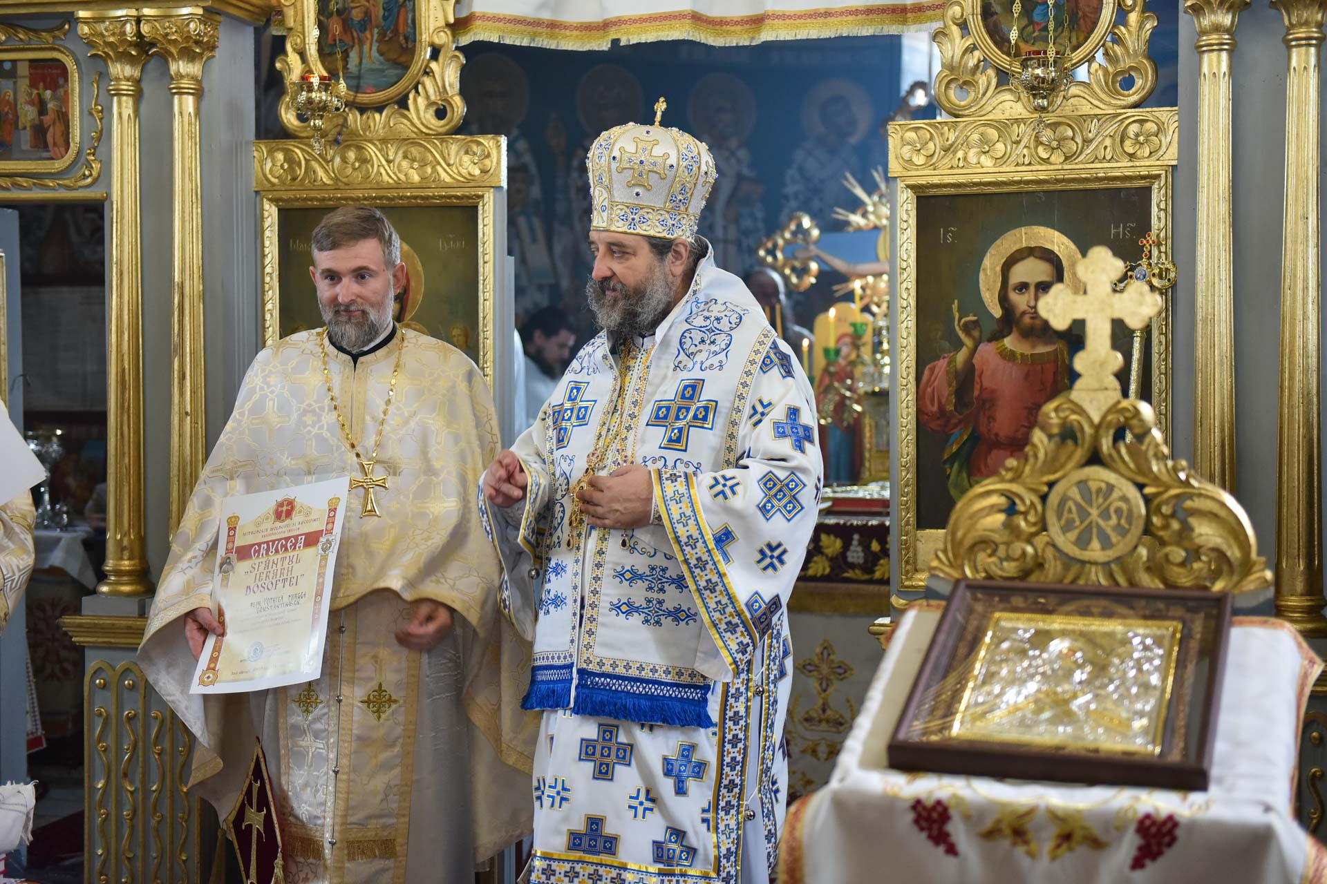 Slujire arhierească la Parohia „Înălțarea Domnului”, Coarnele Caprei