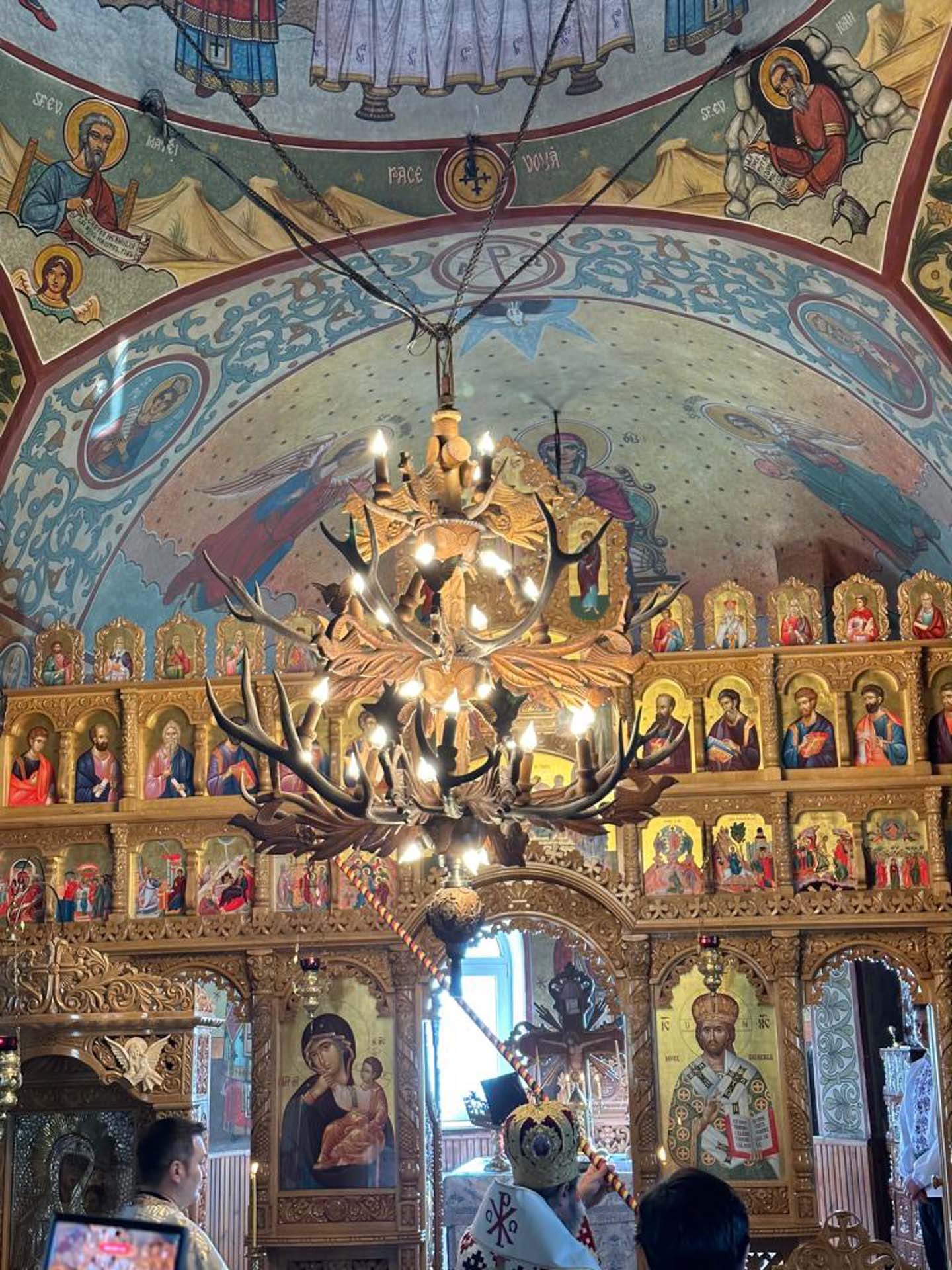 PS Nichifor Botoșăneanul a slujit la Parohia Negritești-Podoleni