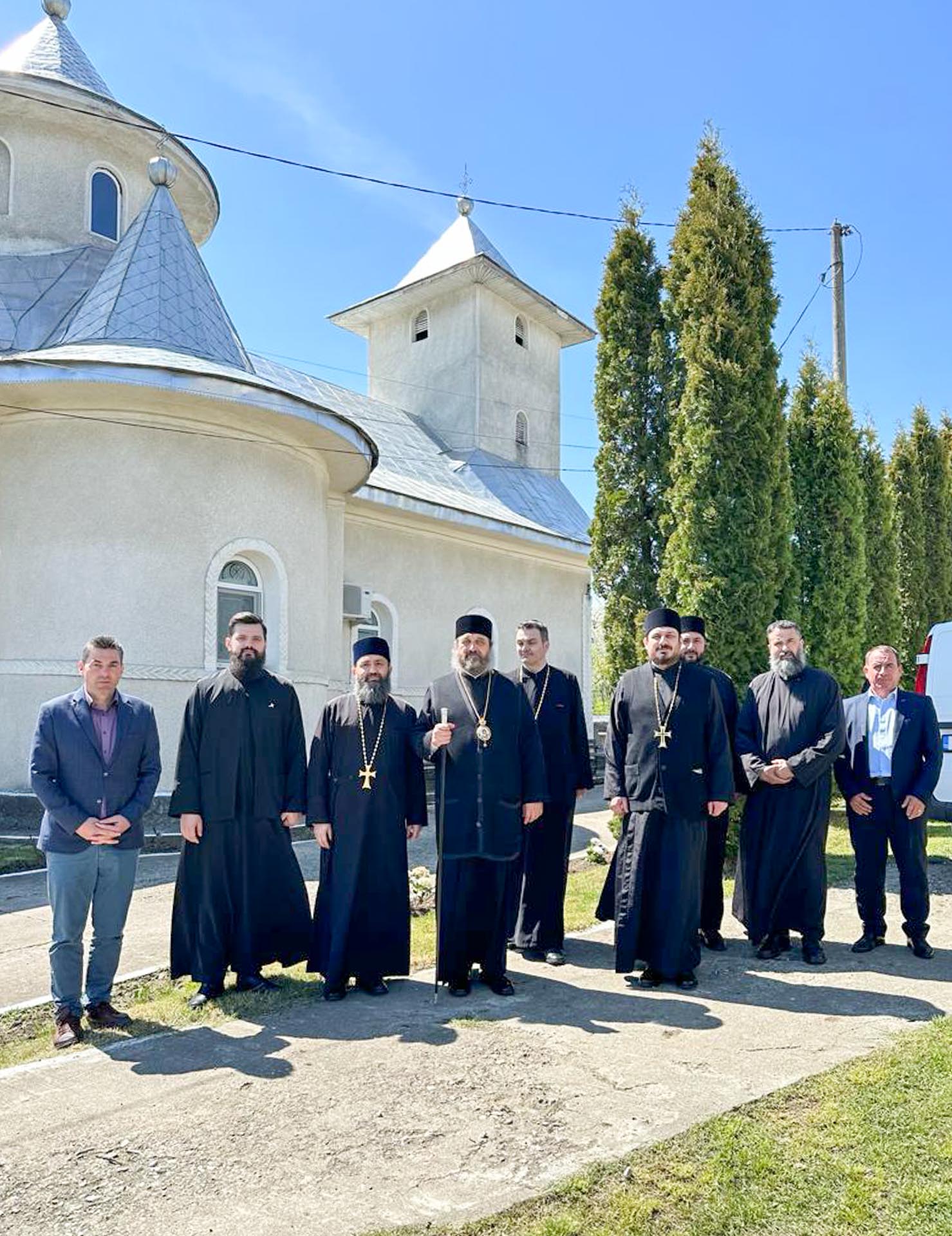 PS Nichifor Botoșăneanul a slujit la Parohia Negritești-Podoleni