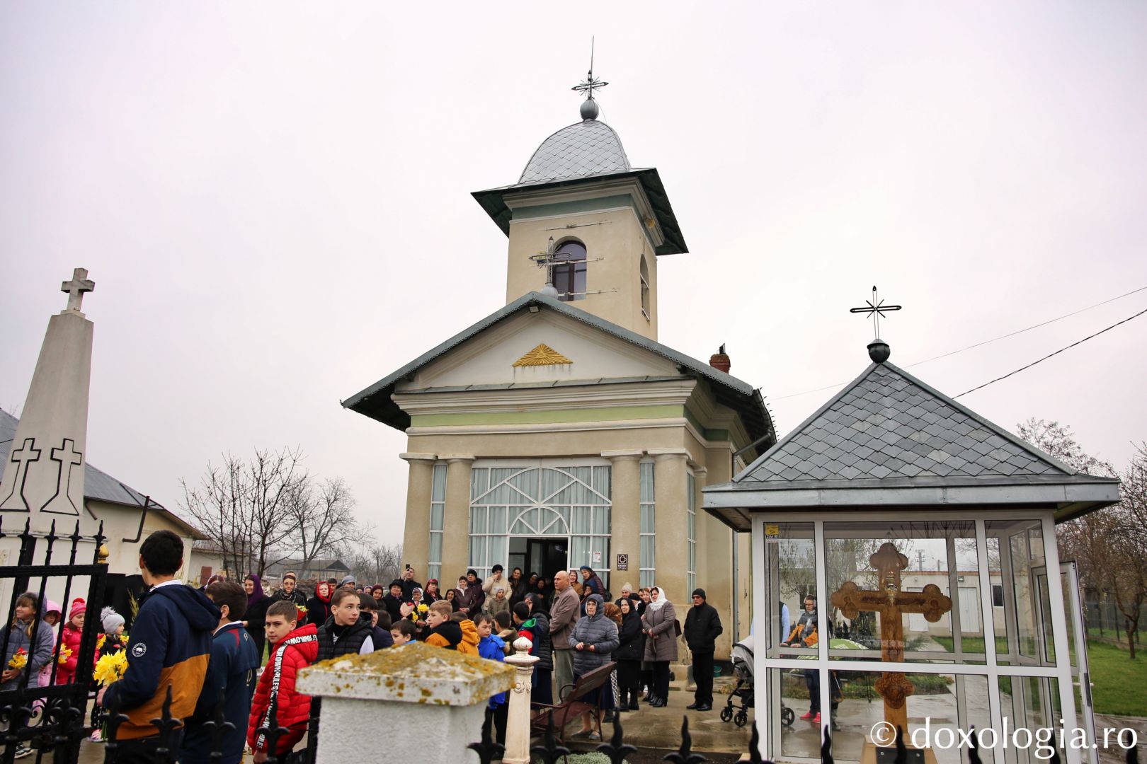 Slujbă arhierească în Duminica a V-a din Postul Mare, la biserica ctitorită de scriitorul Costache Negruzzi